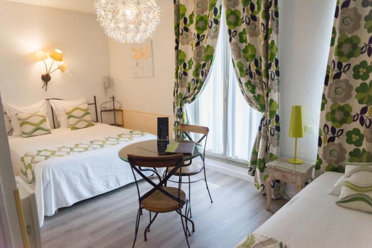 Superior Triple Room - Photo 3