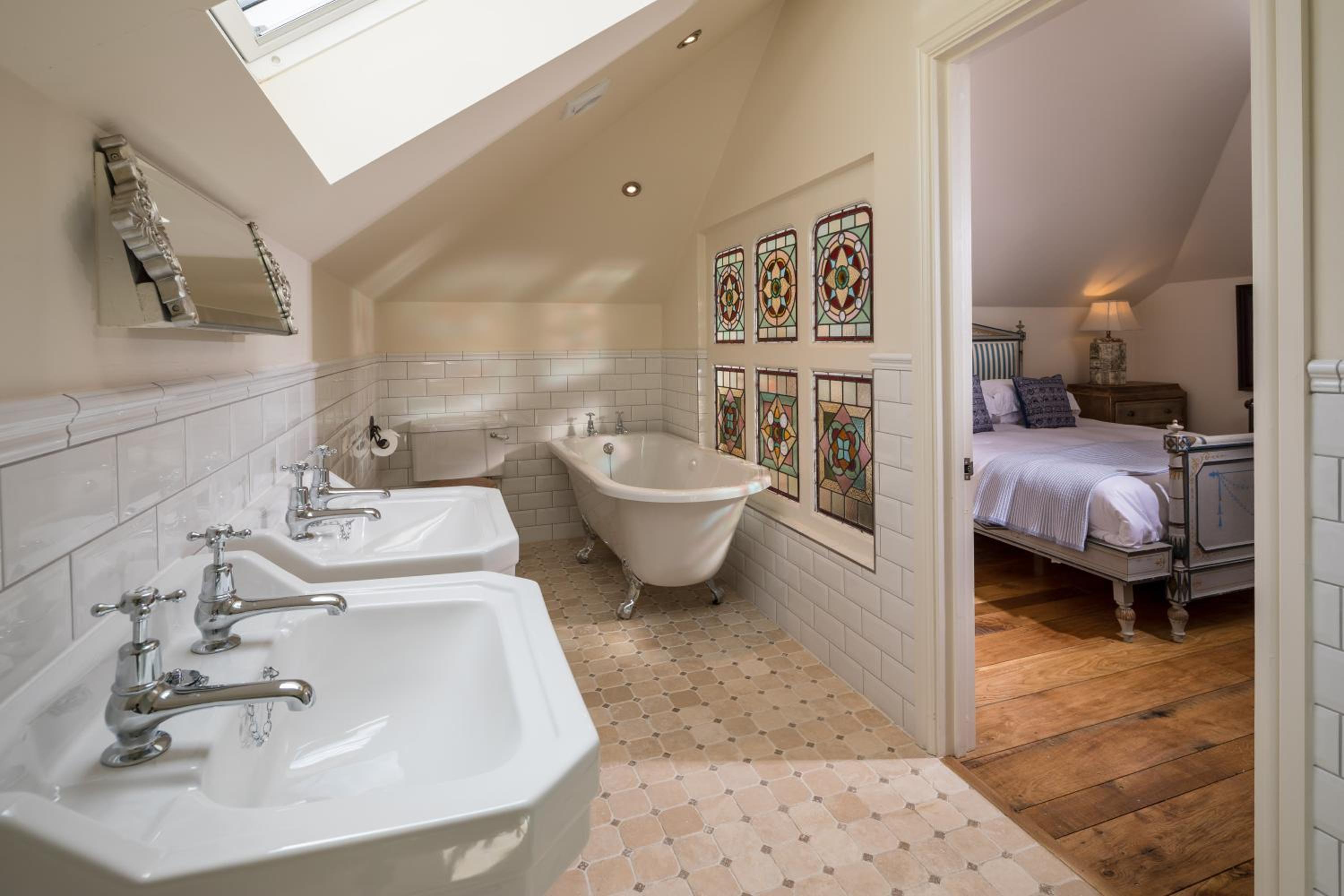 King Room with Sea View - Photo 2