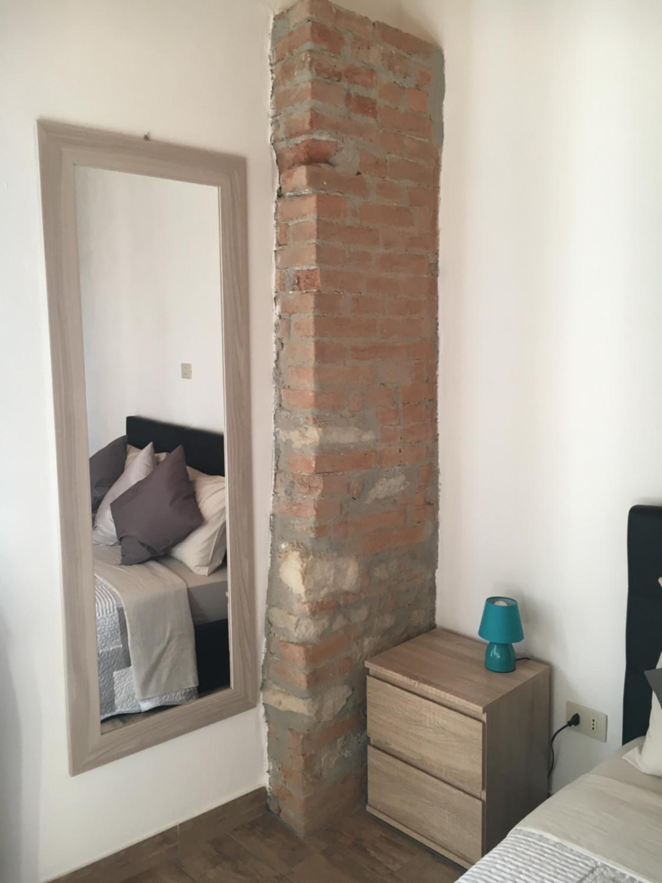 Double Room with Private Bathroom - Photo 2