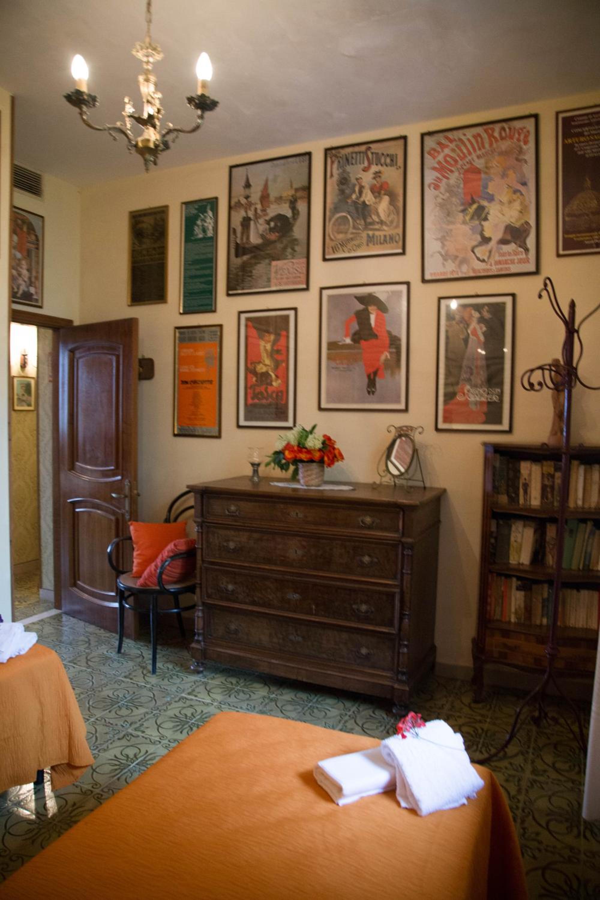 Deluxe Room - Photo 7