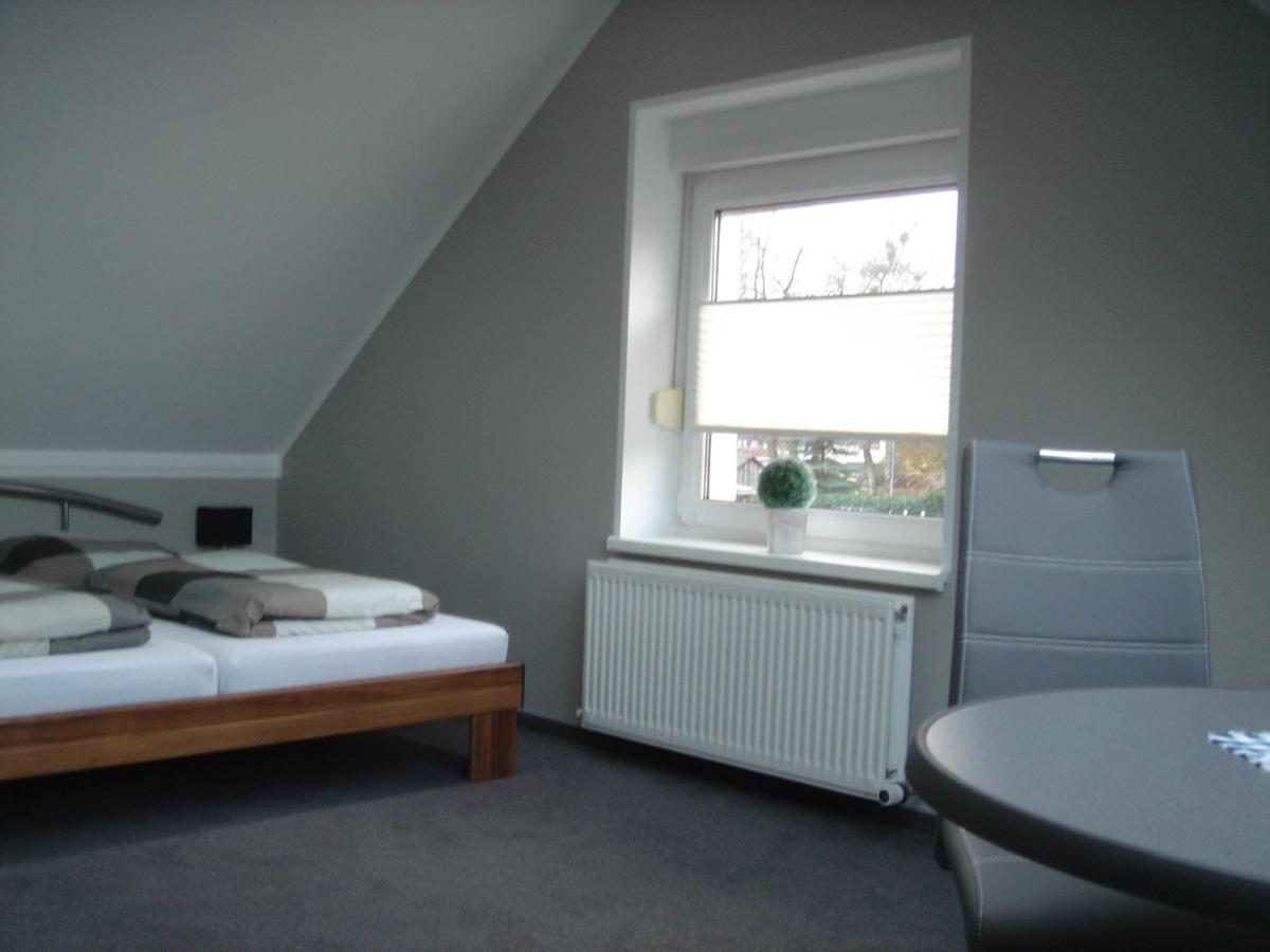 Double Room with Extra Bed photo 3