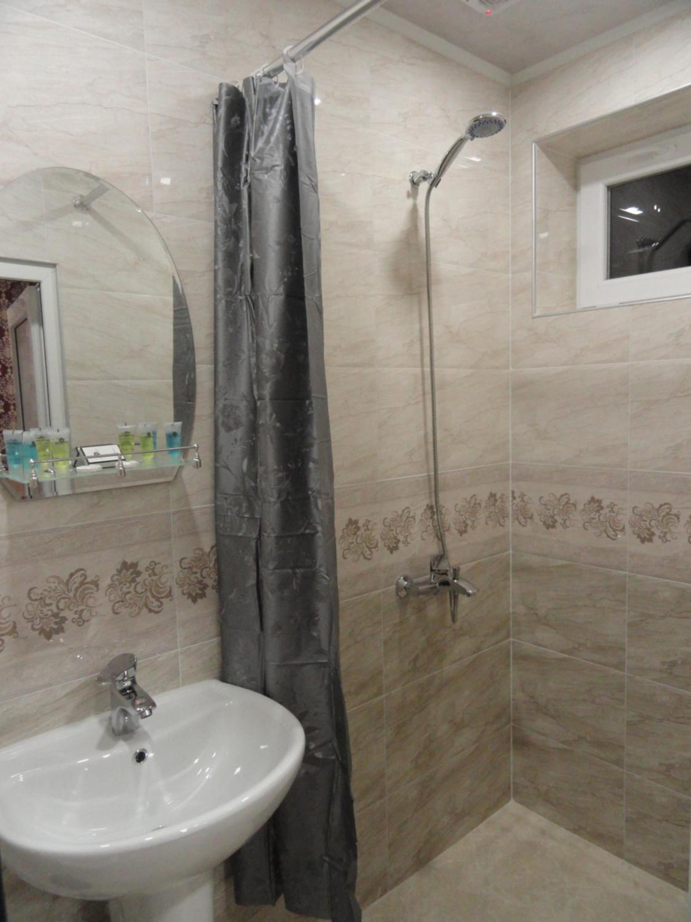 Deluxe Twin Room photo 3