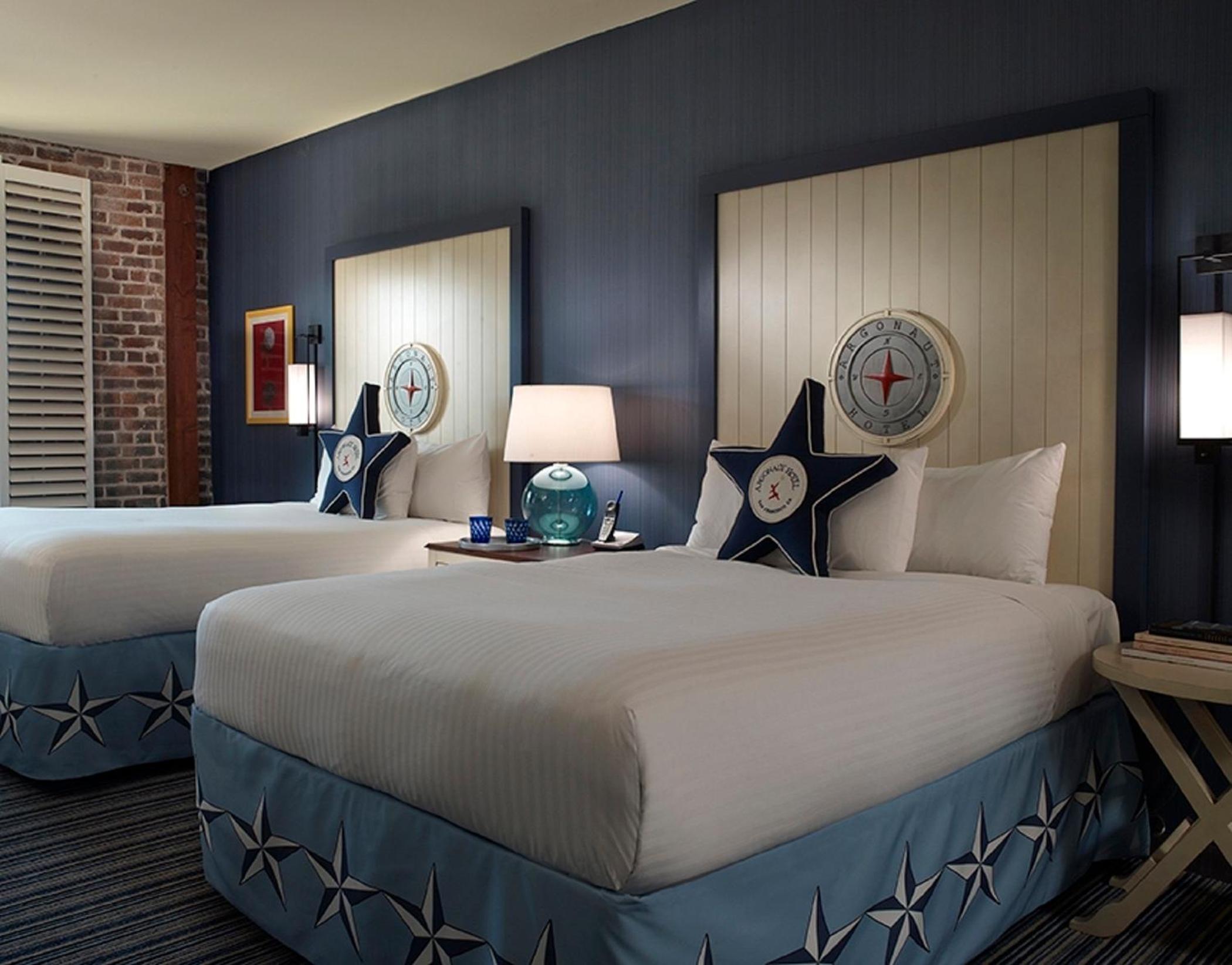 Deluxe Queen Room with Two Queen Beds