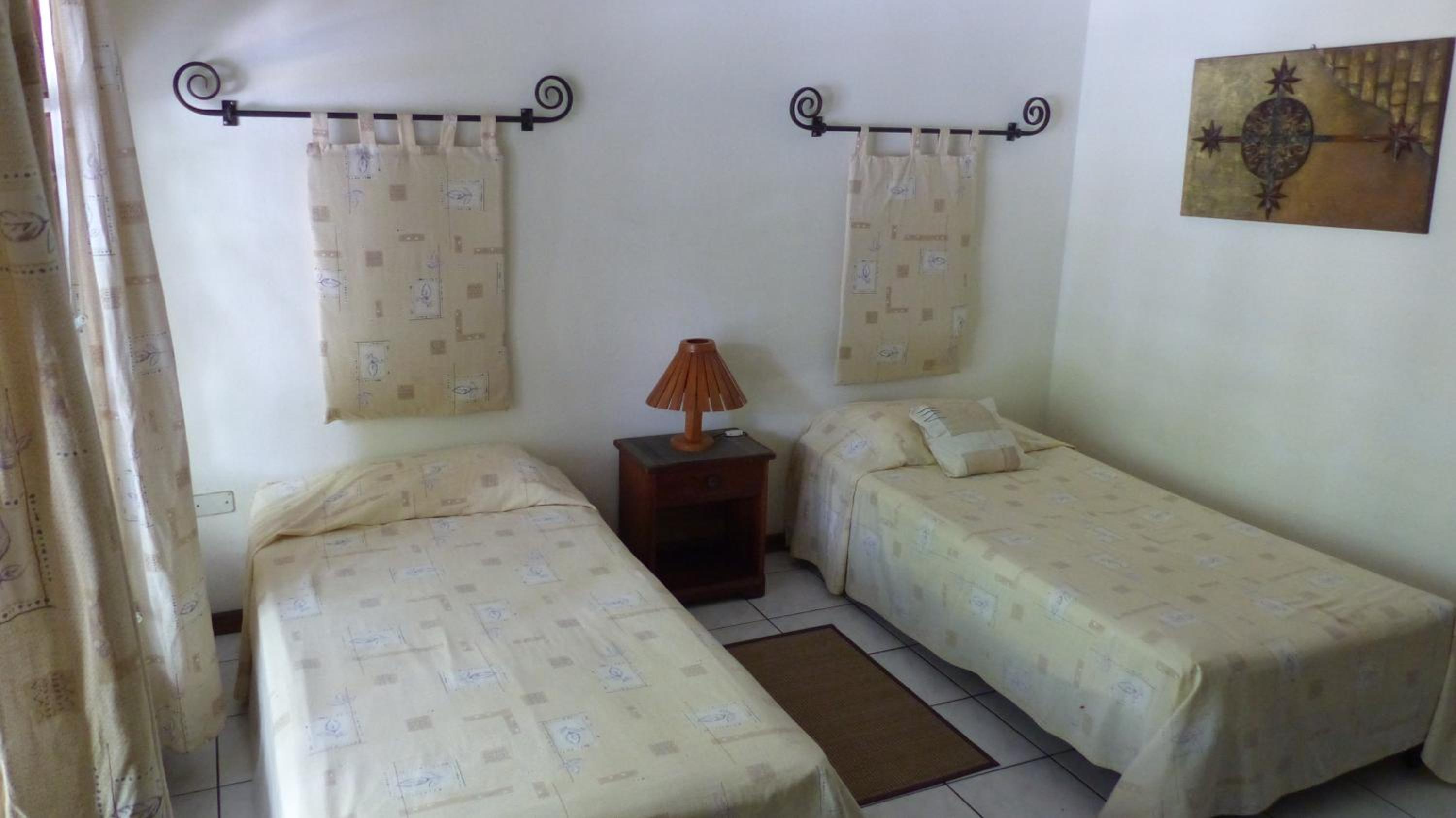Standard Twin Room photo 2
