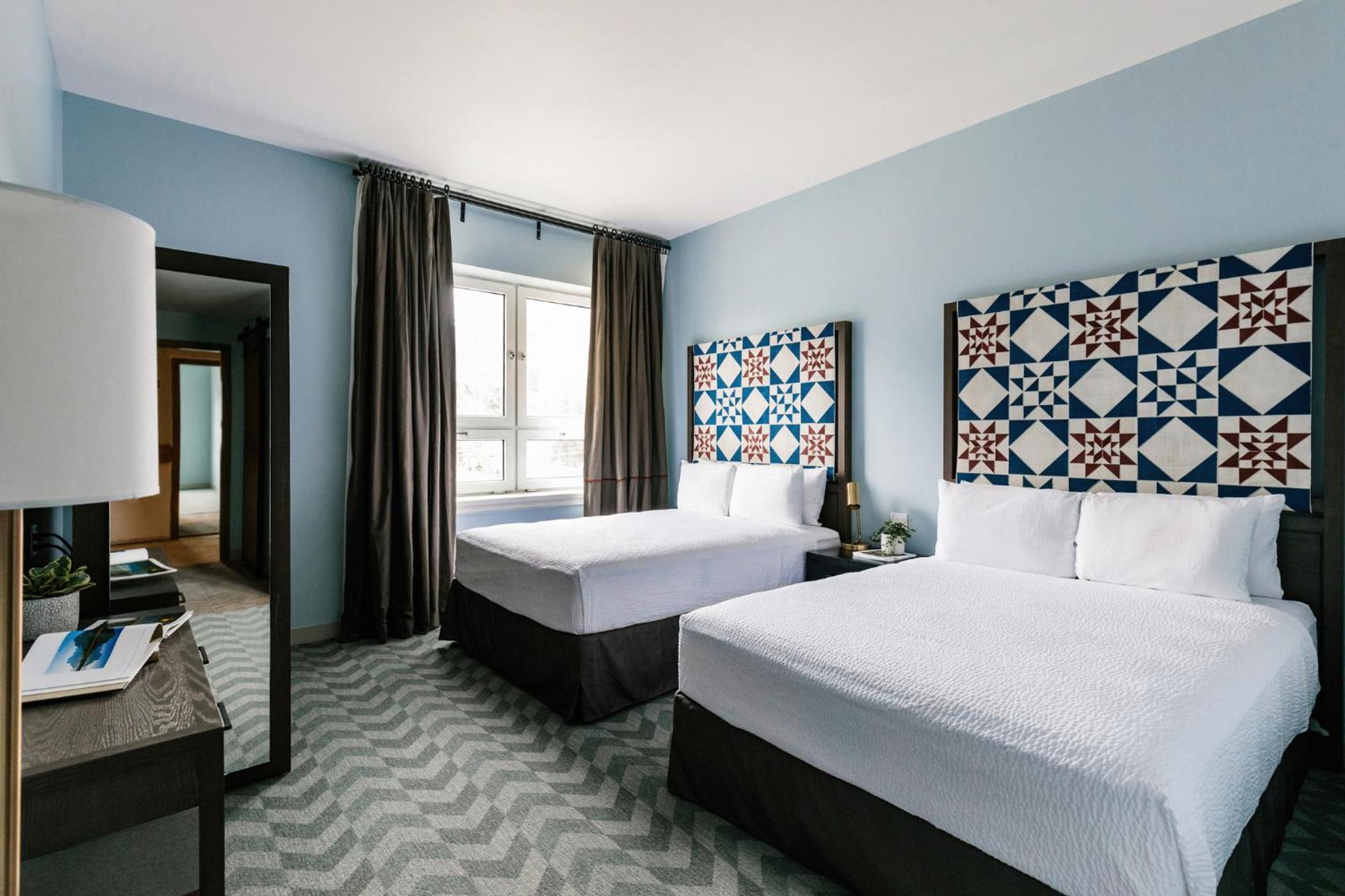 Centennial Room - Photo 1