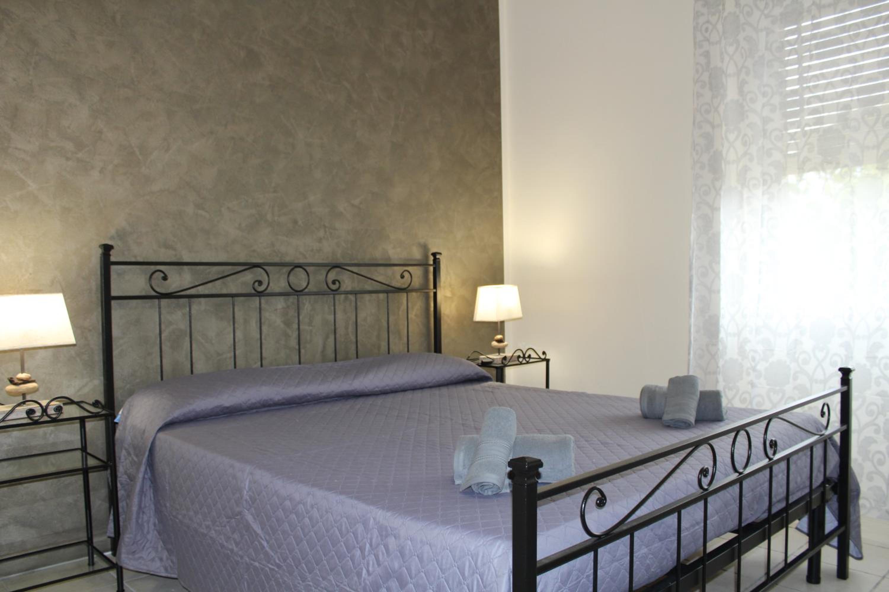 Standard Double Room with Shared Bathroom photo 1
