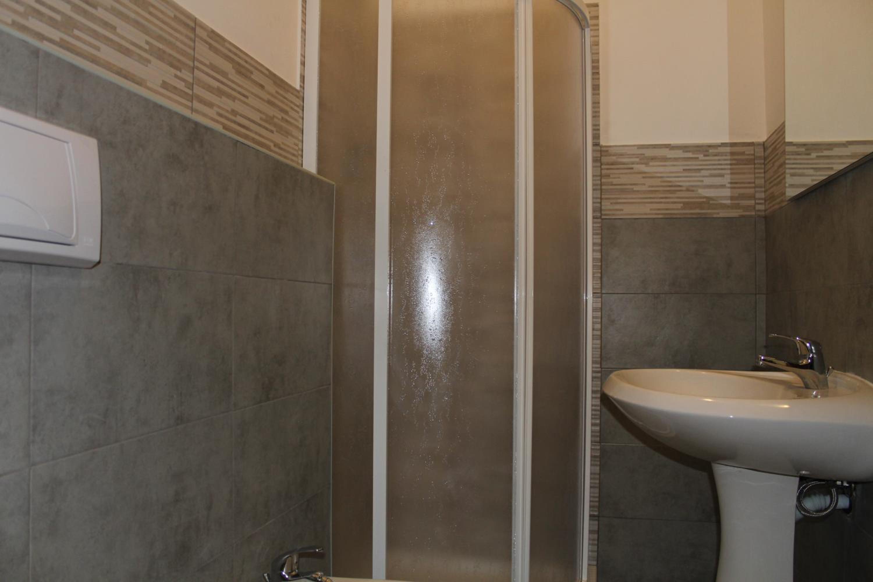 Standard Double Room with Shared Bathroom photo 2