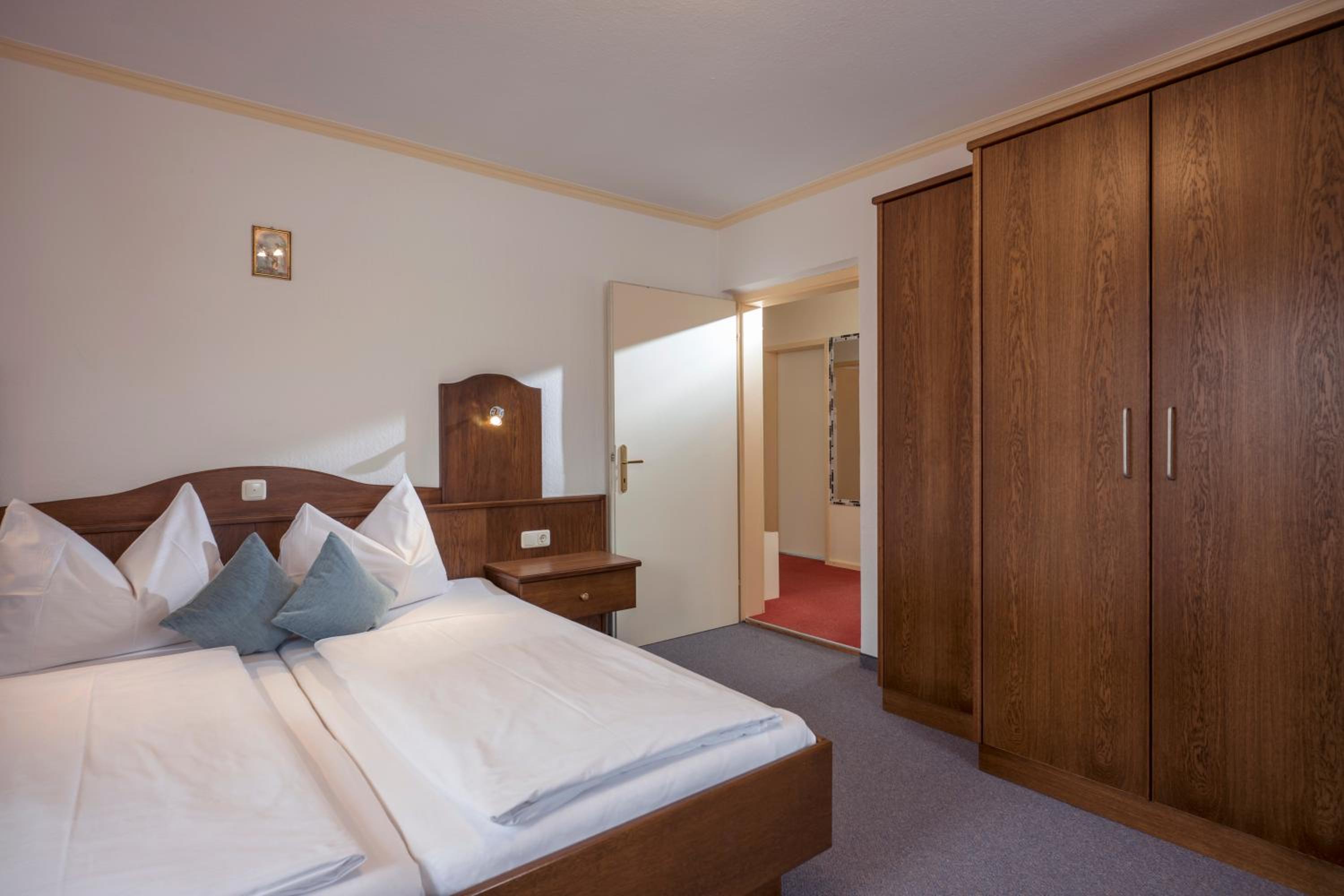 Standard Two-Bedroom Apartment (4 Adults) photo 1