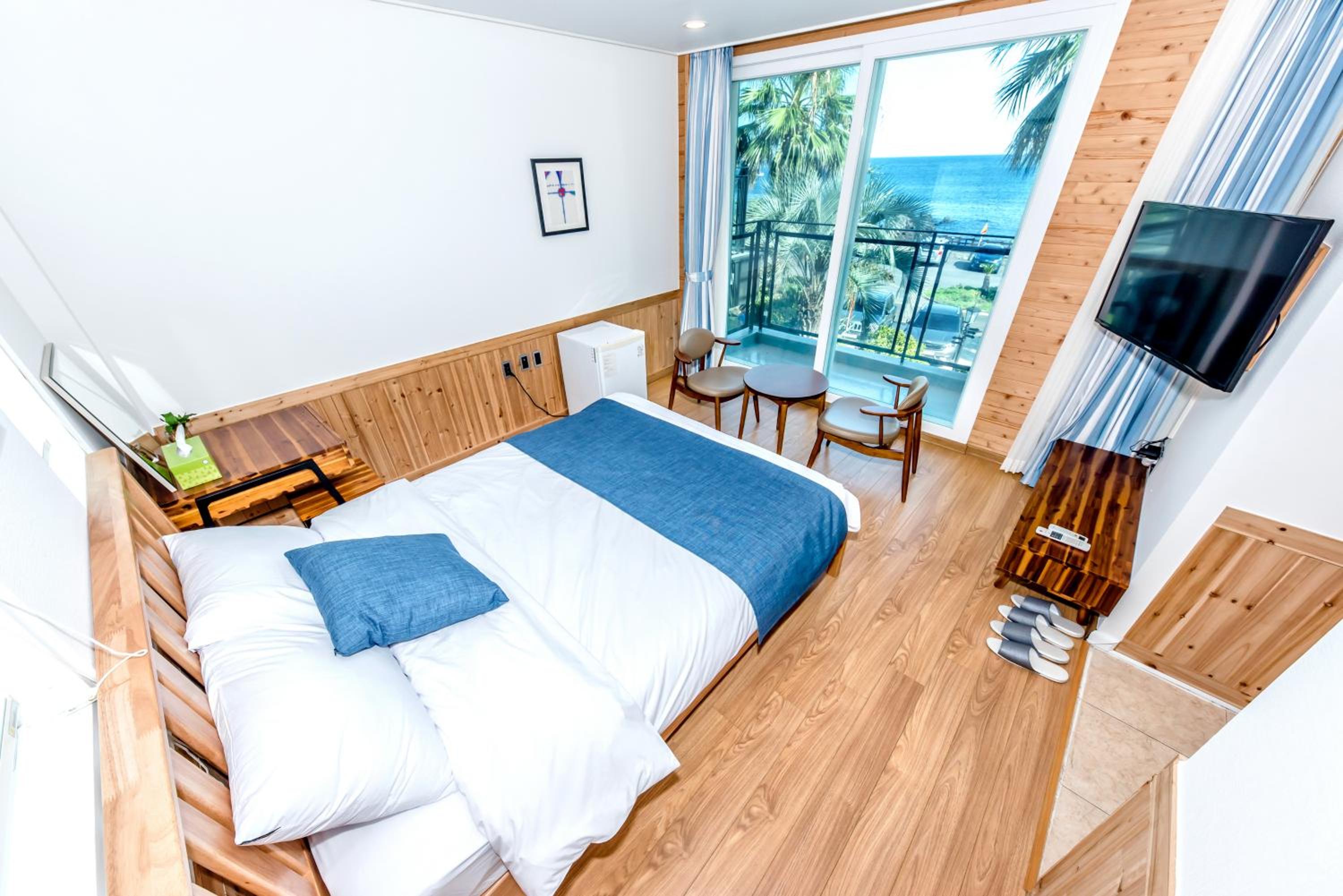 Deluxe Double Room photo 3