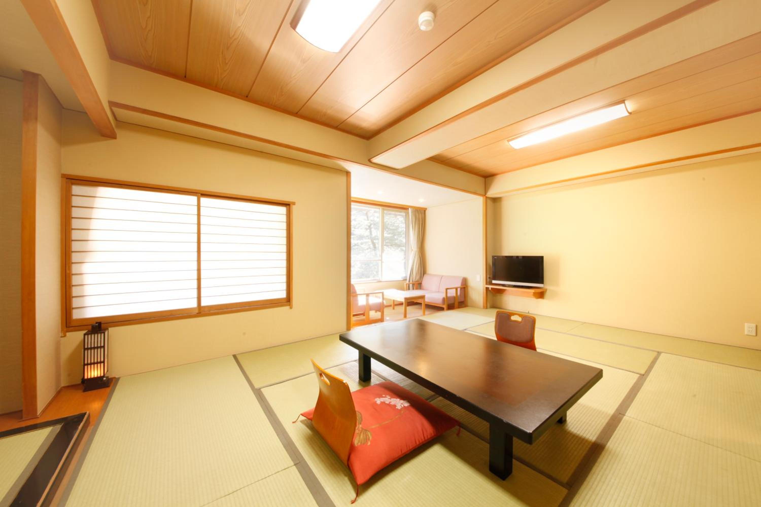 Japanese-Style Quadruple Room