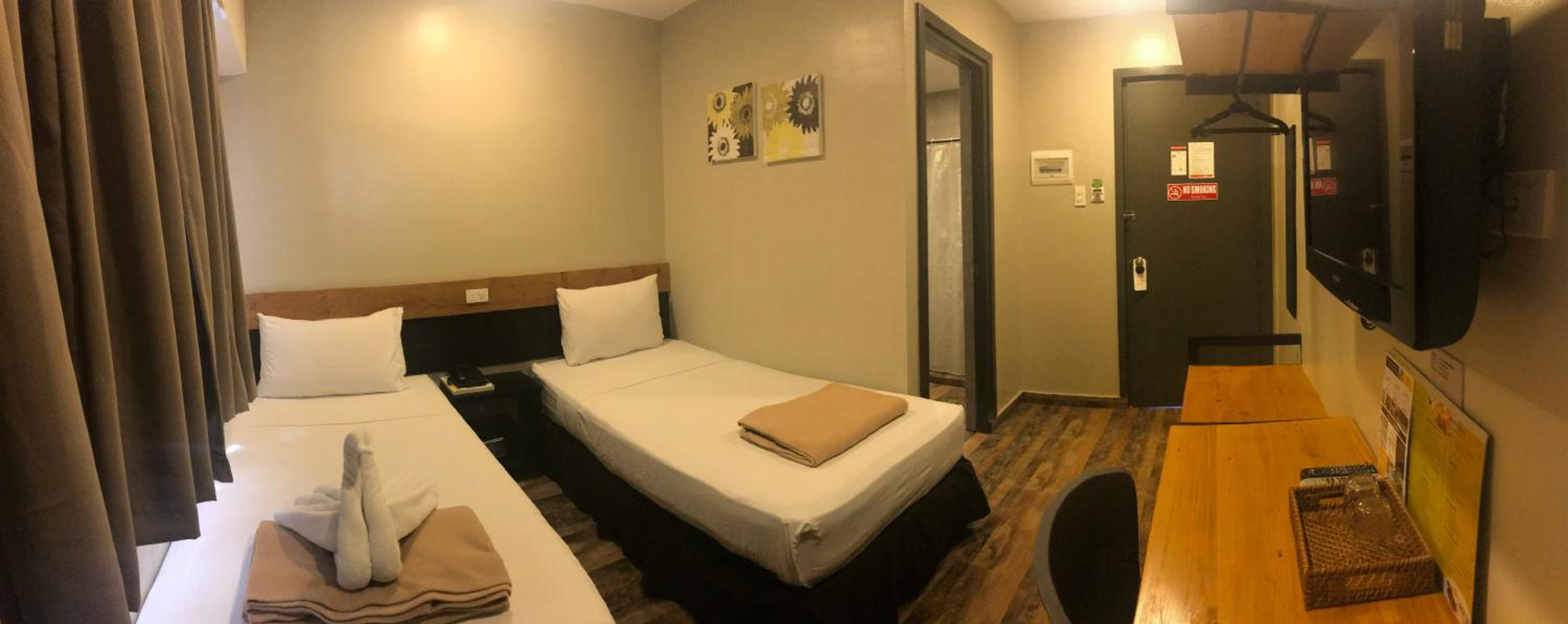 Standard Double or Twin Room - Photo 3