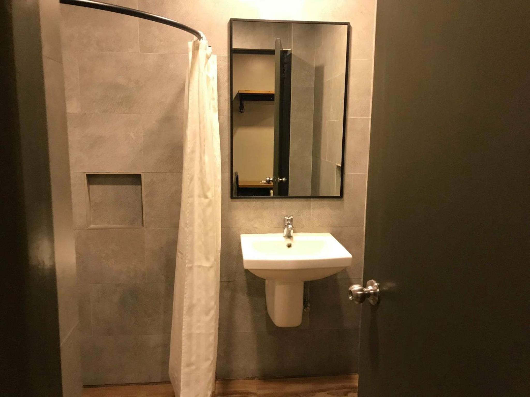 Deluxe Room - Photo 7