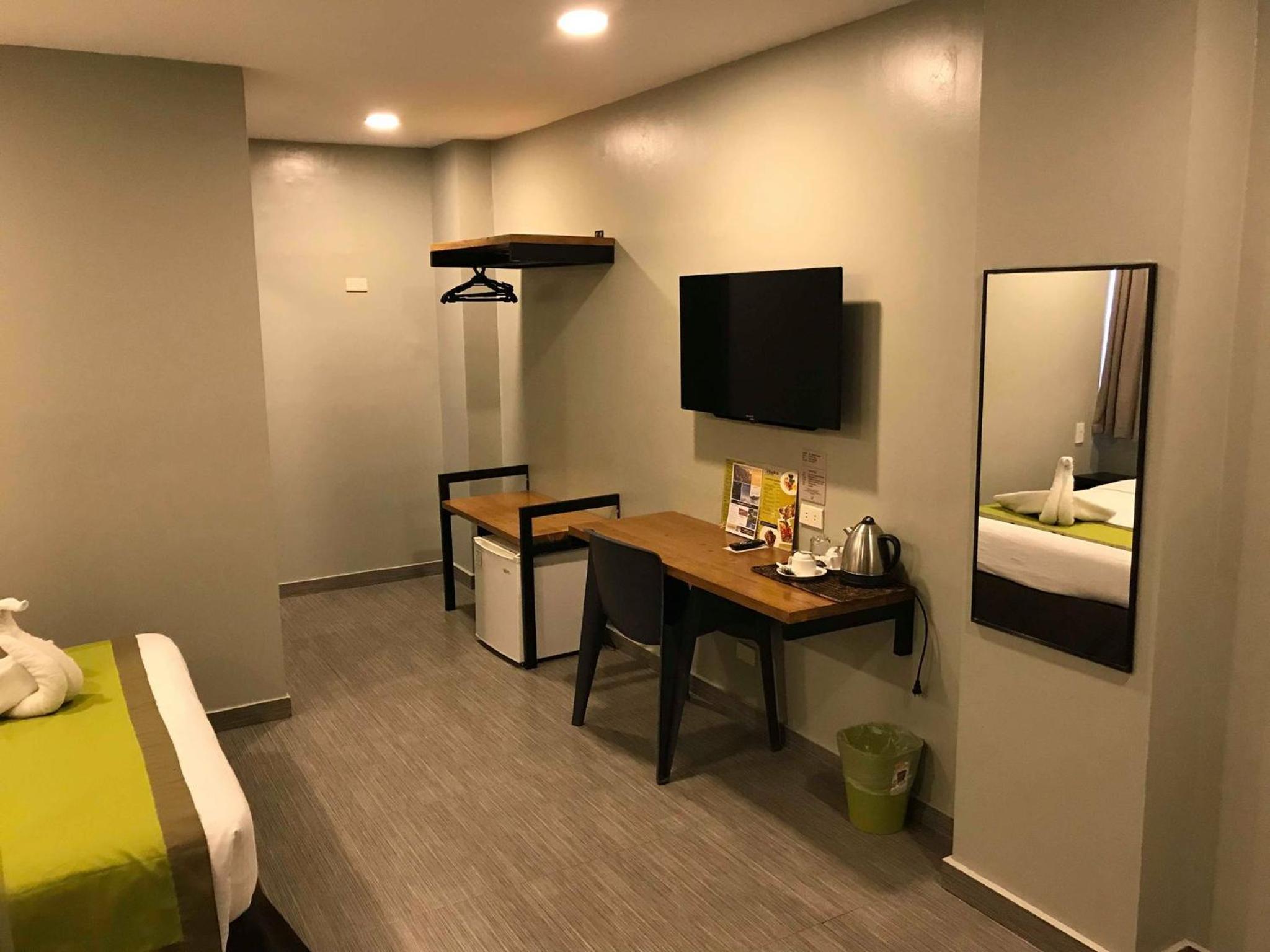 Suite - Photo 2