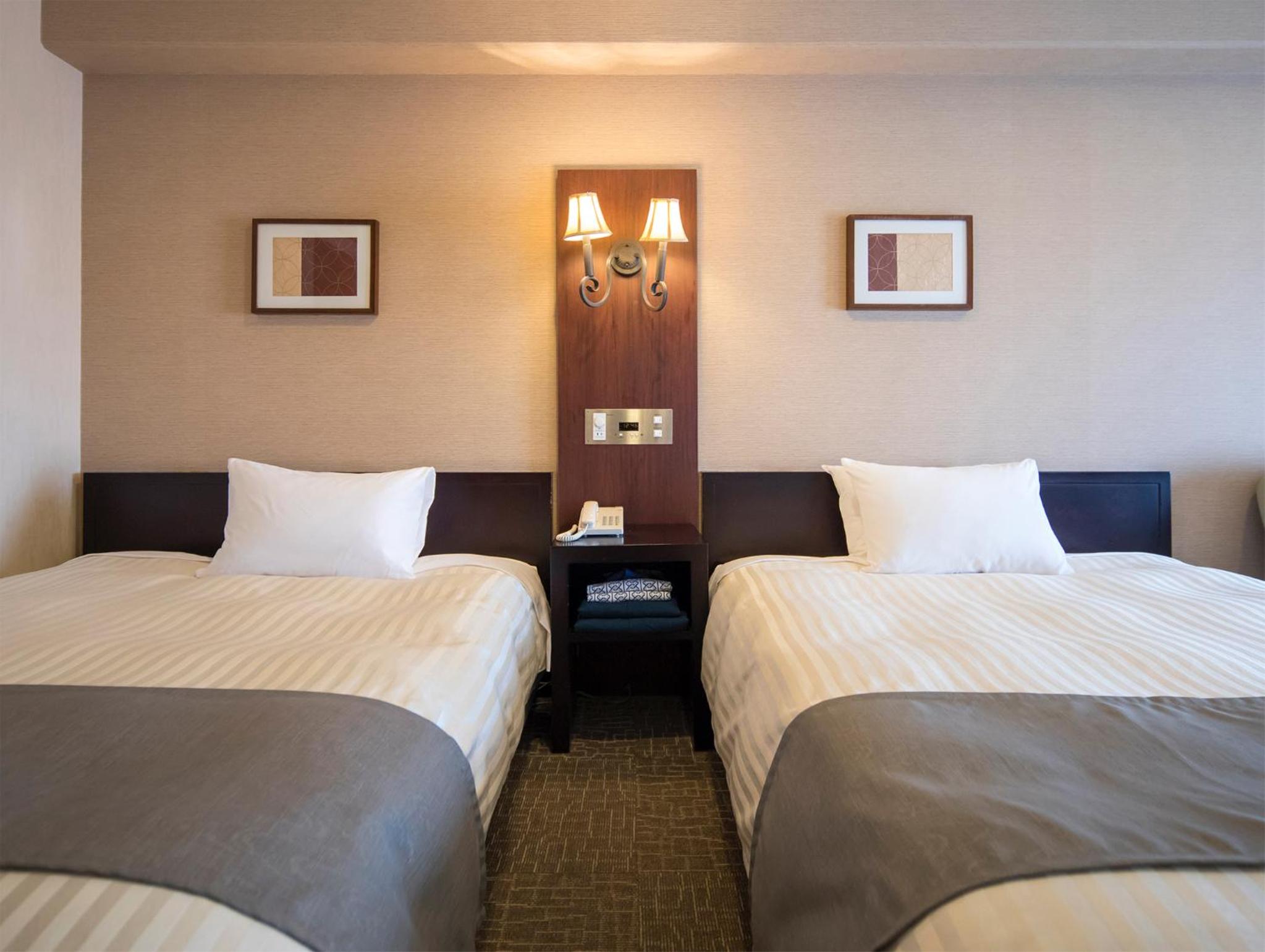 Deluxe Twin Room - Non-Smoking photo 3