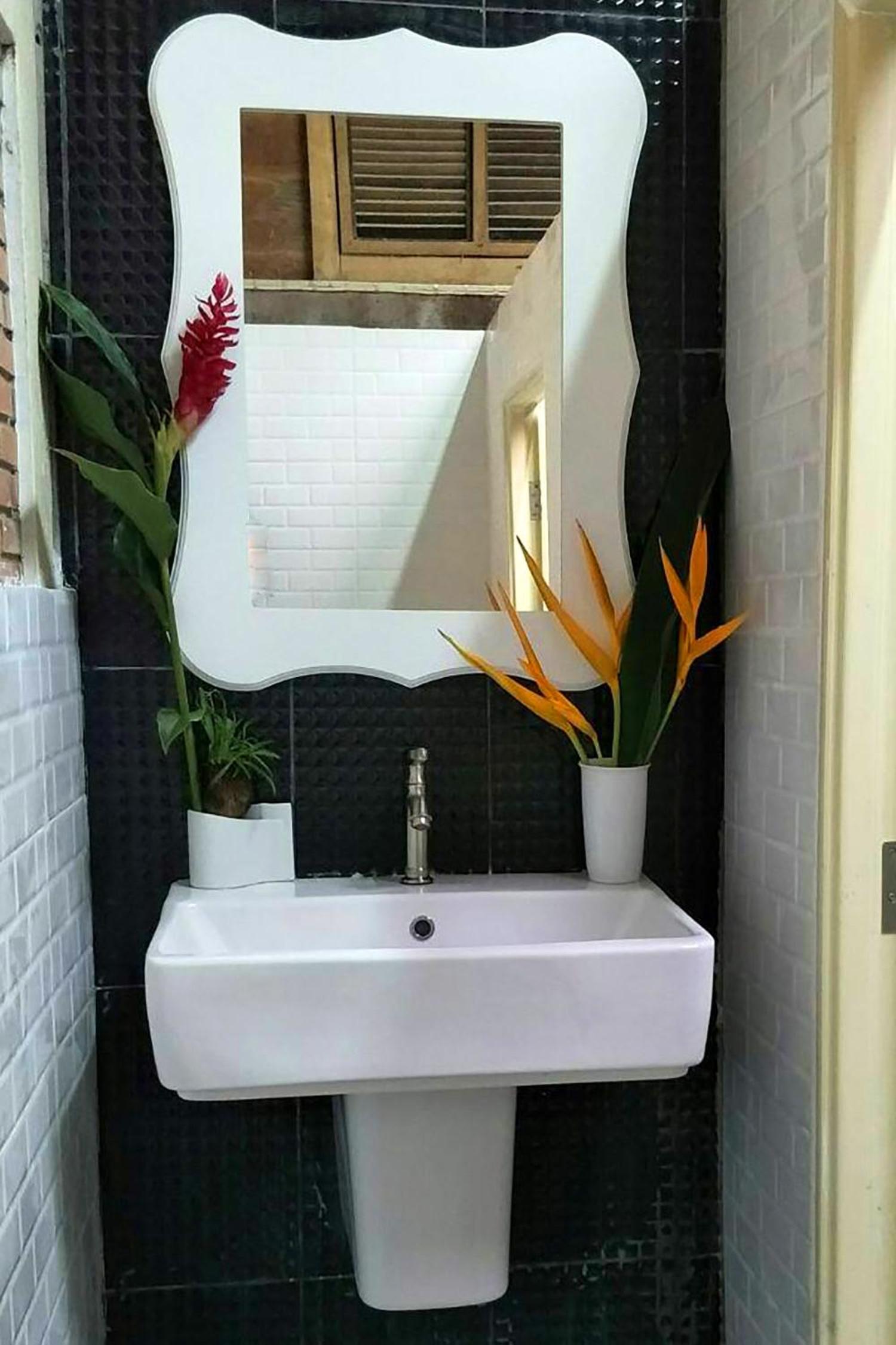 Two-Bedroom House - Photo 29