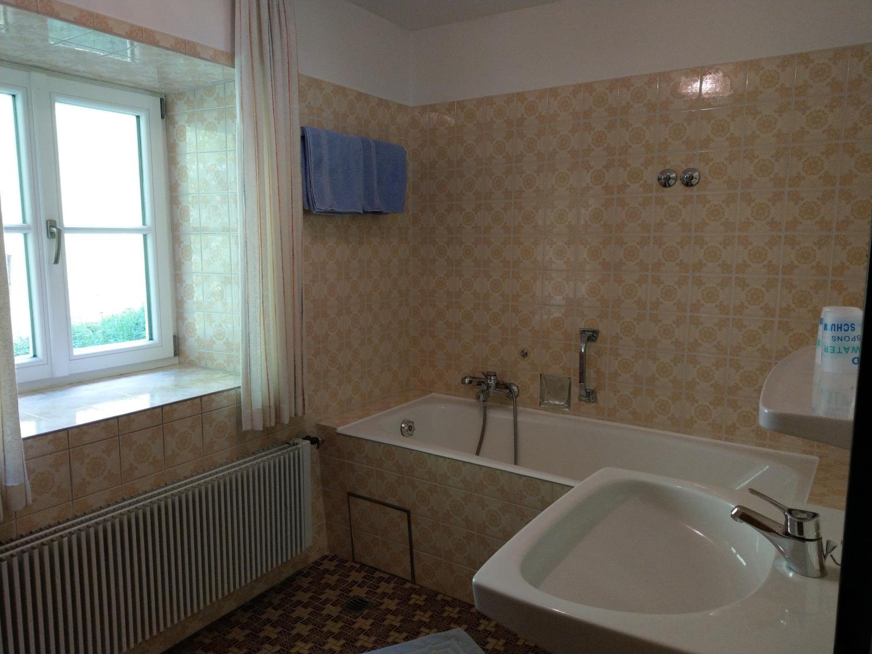 Double Room - Photo 10