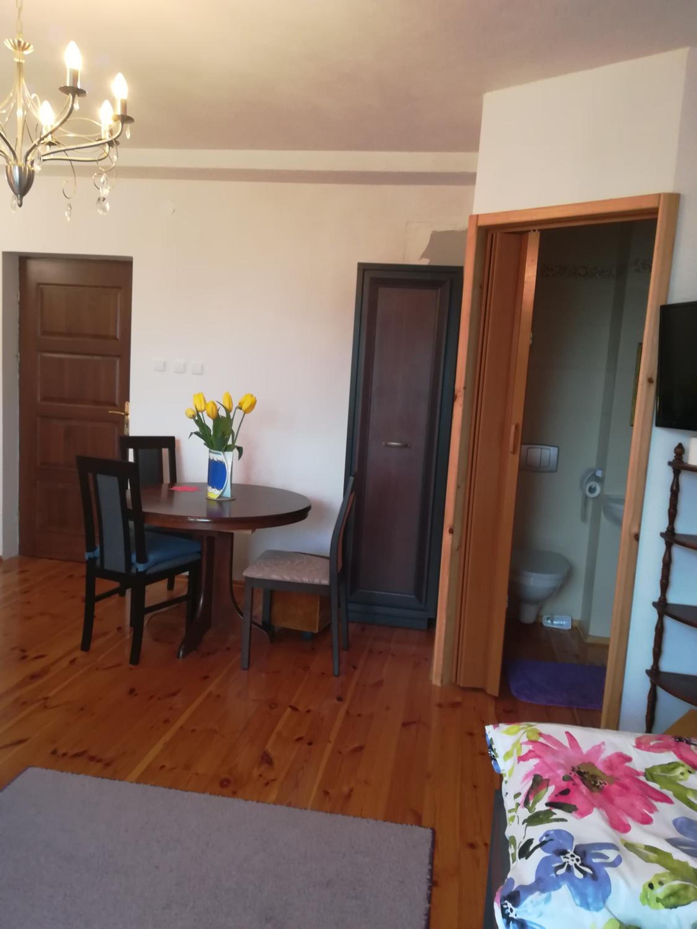 Triple Room with Bathroom photo 2