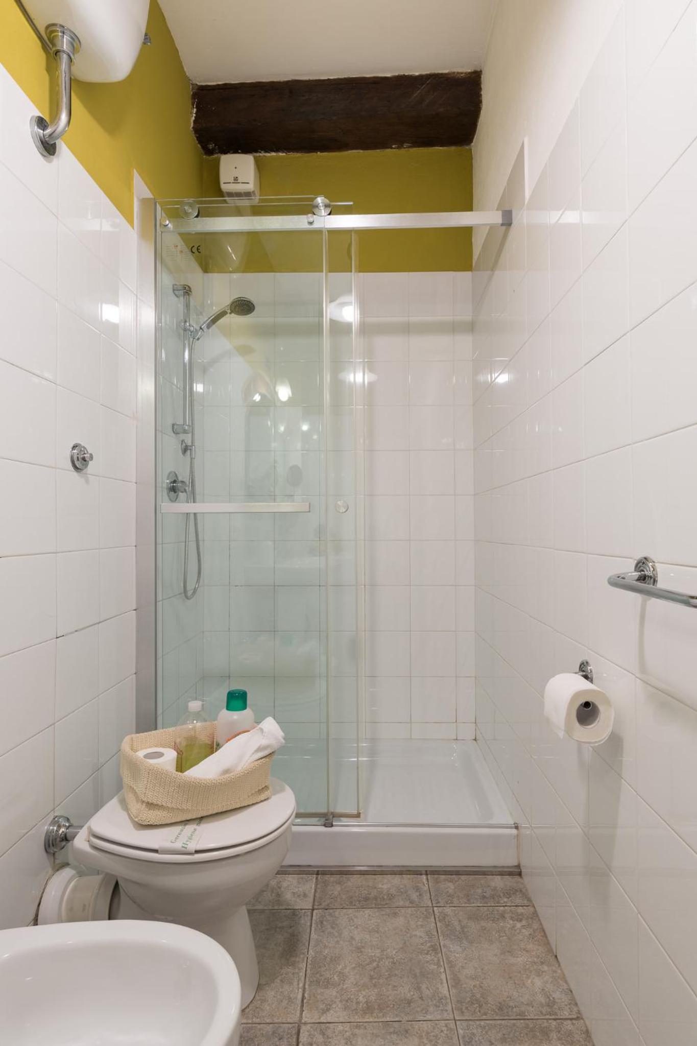 One-Bedroom Apartment with Garden View thumbnail 5