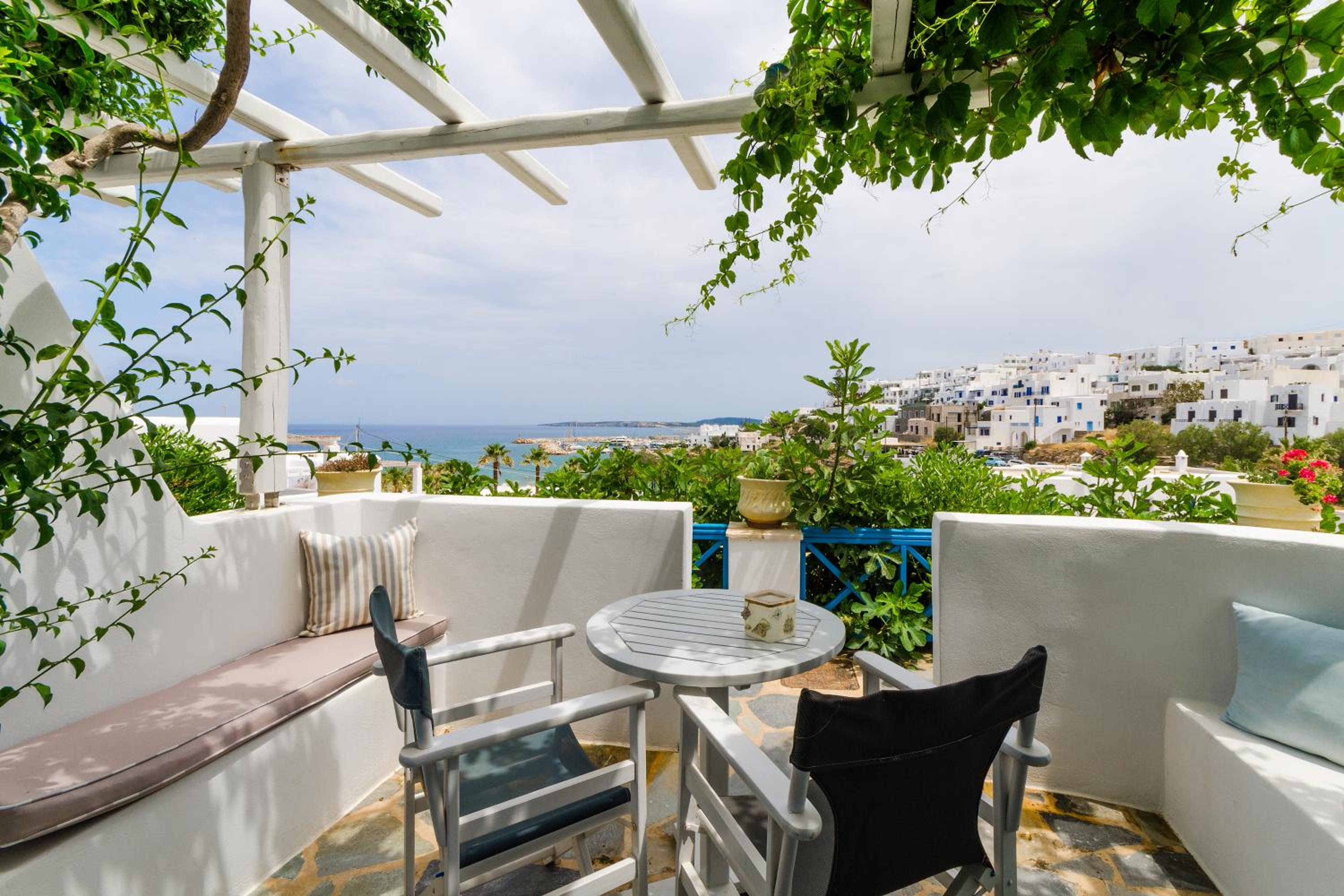 Family Room with Sea View (Pool Level) - Photo 18