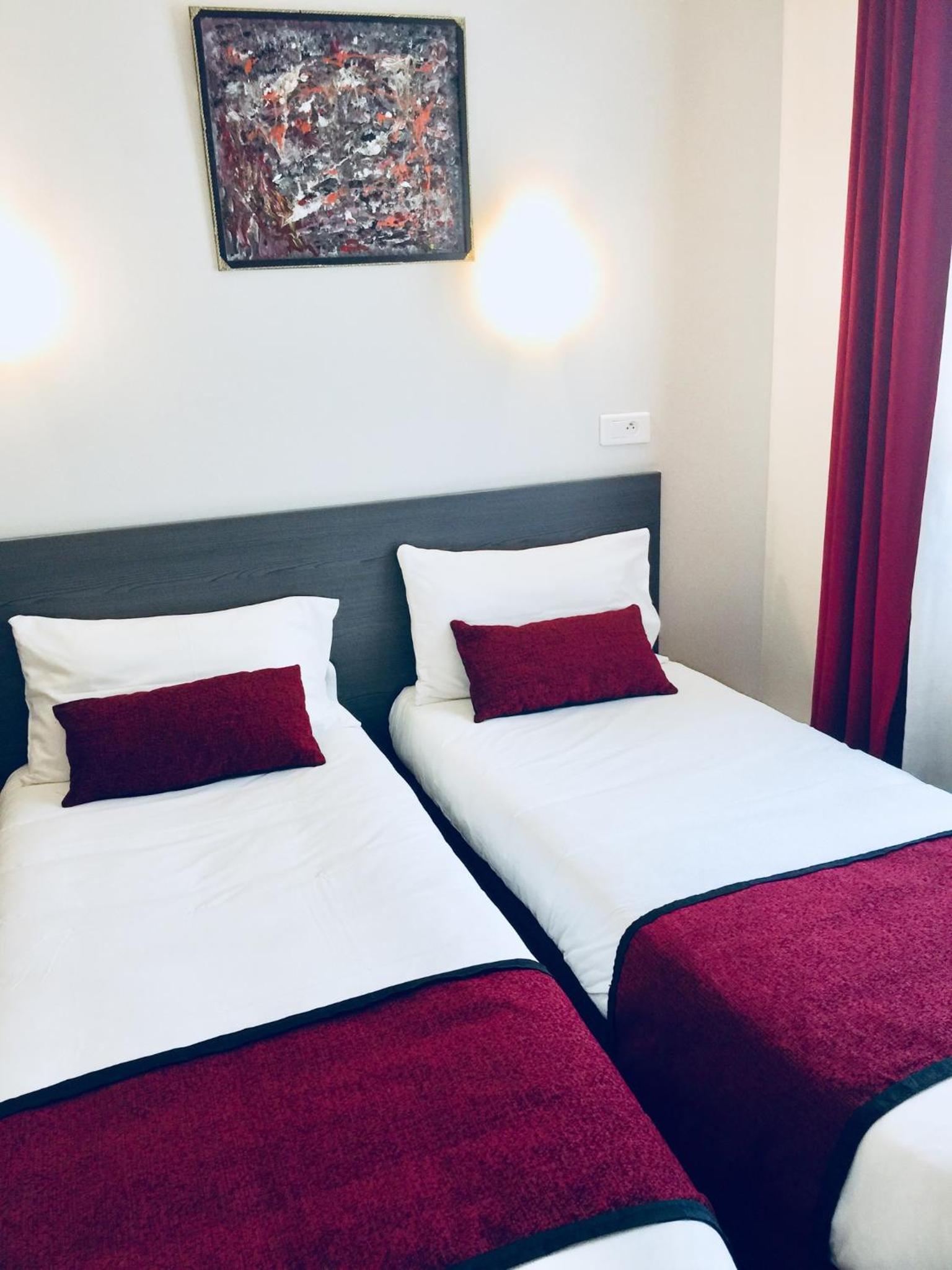 Twin Room with Air-Conditioning