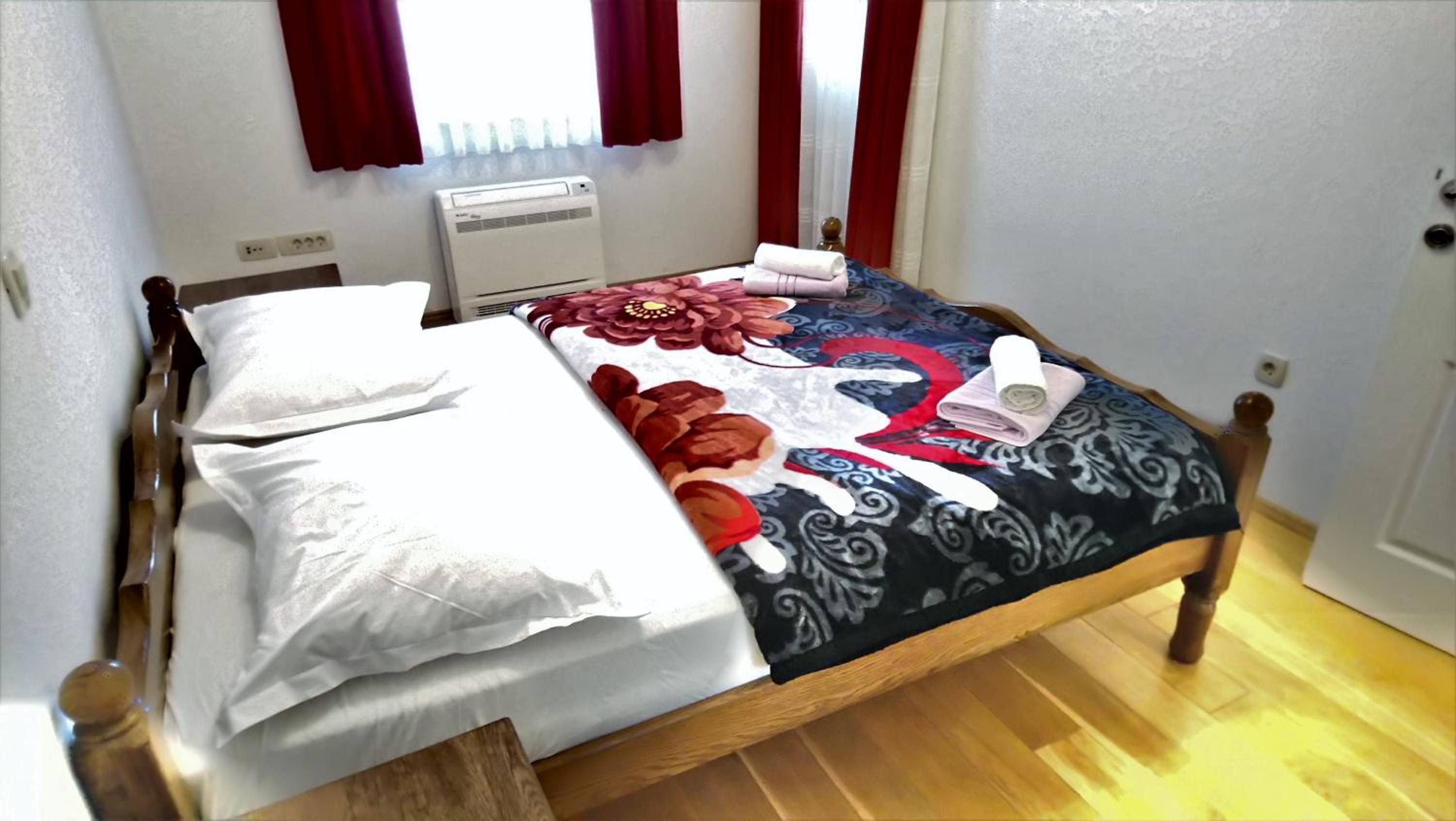 Apartment - Ground Floor photo 2