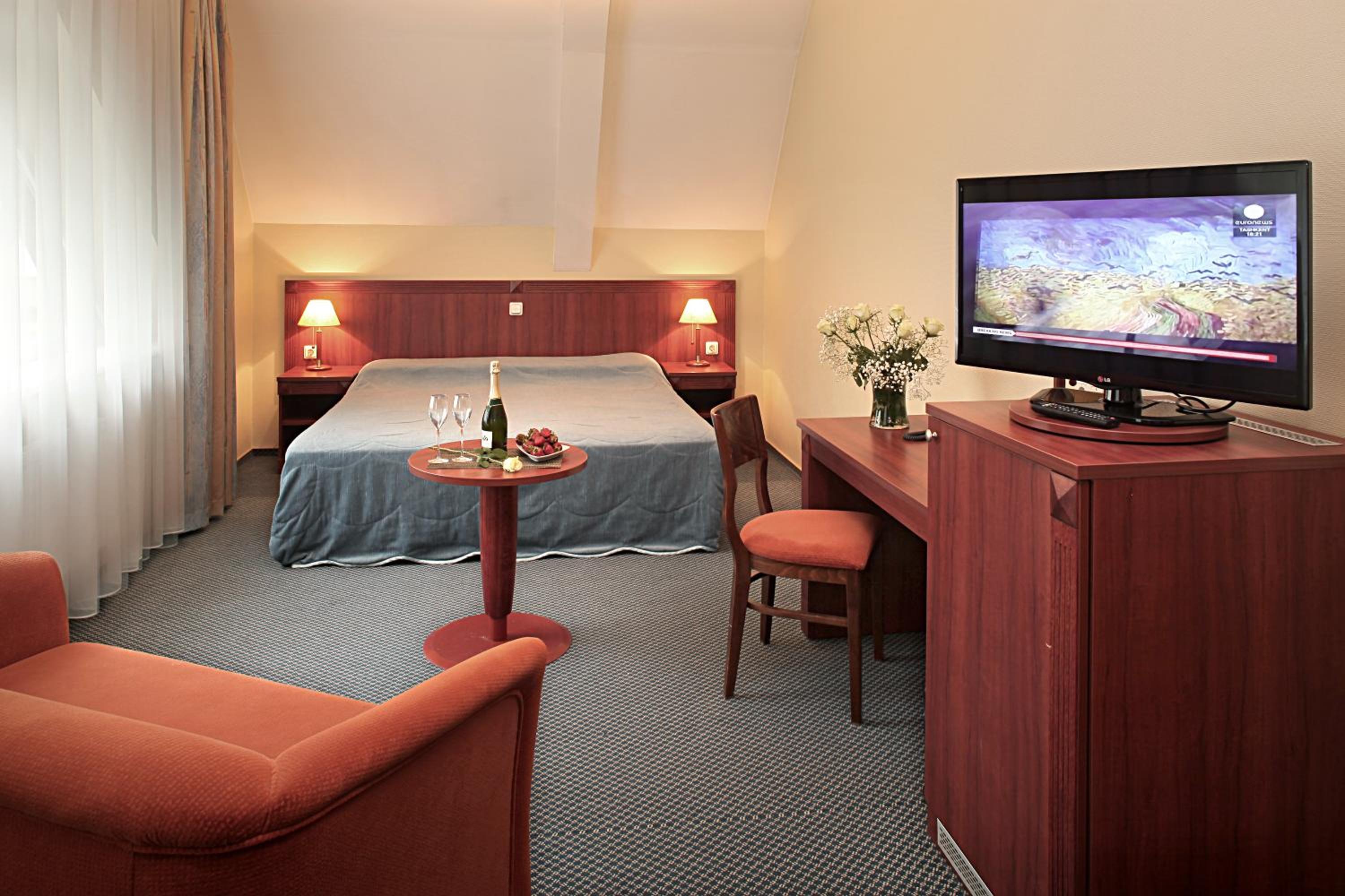 Triple Room