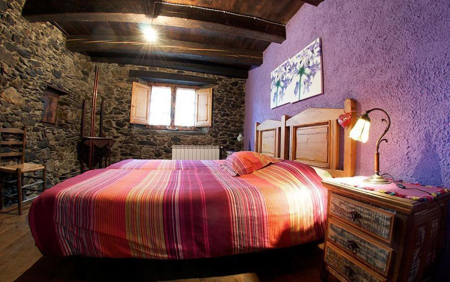 Three-Bedroom House - Photo 4