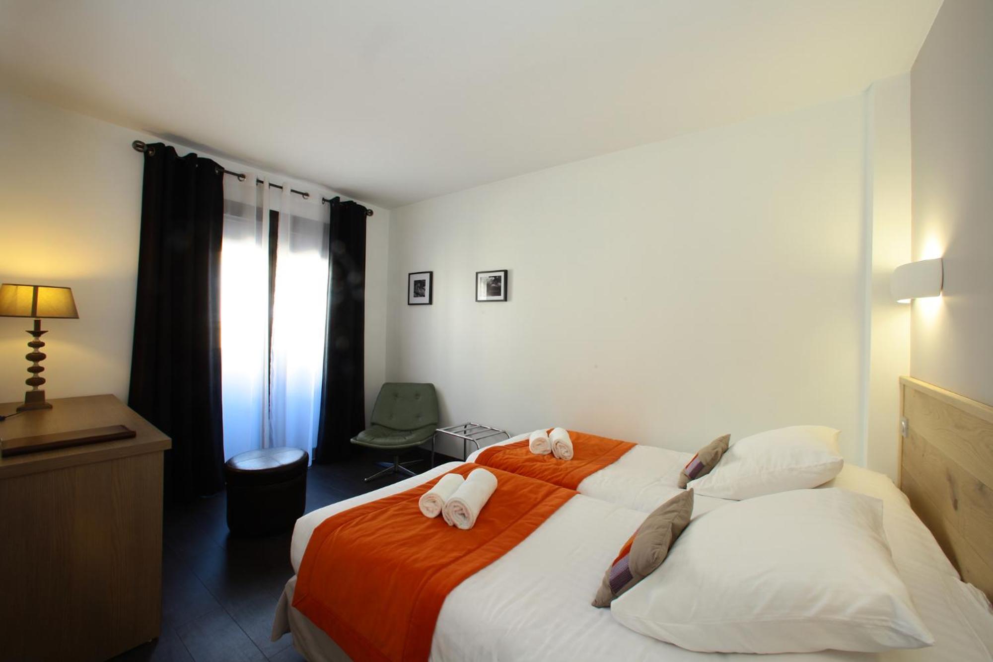 Two-Bedroom Suite photo 3