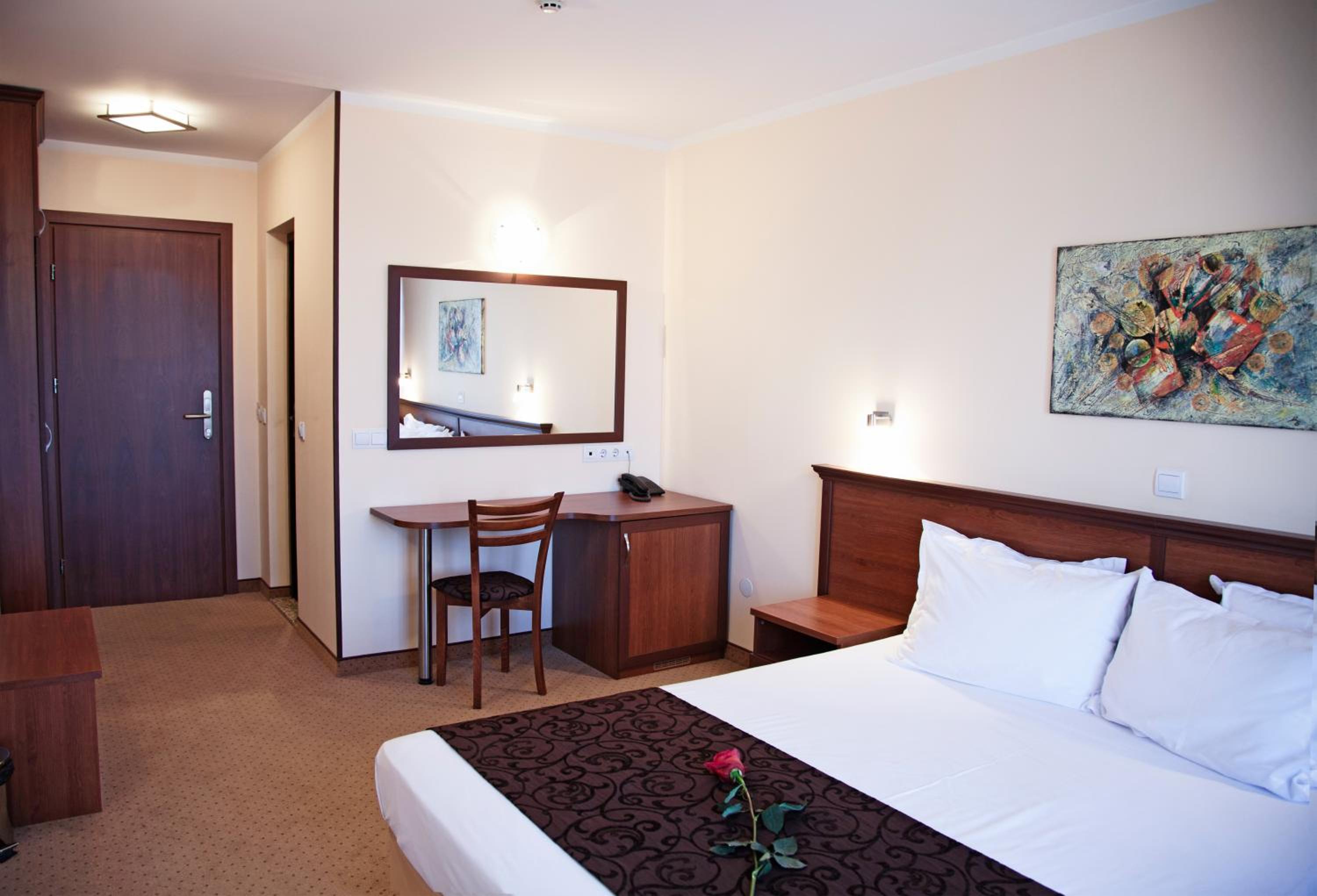 Standard Double Room - Photo 4