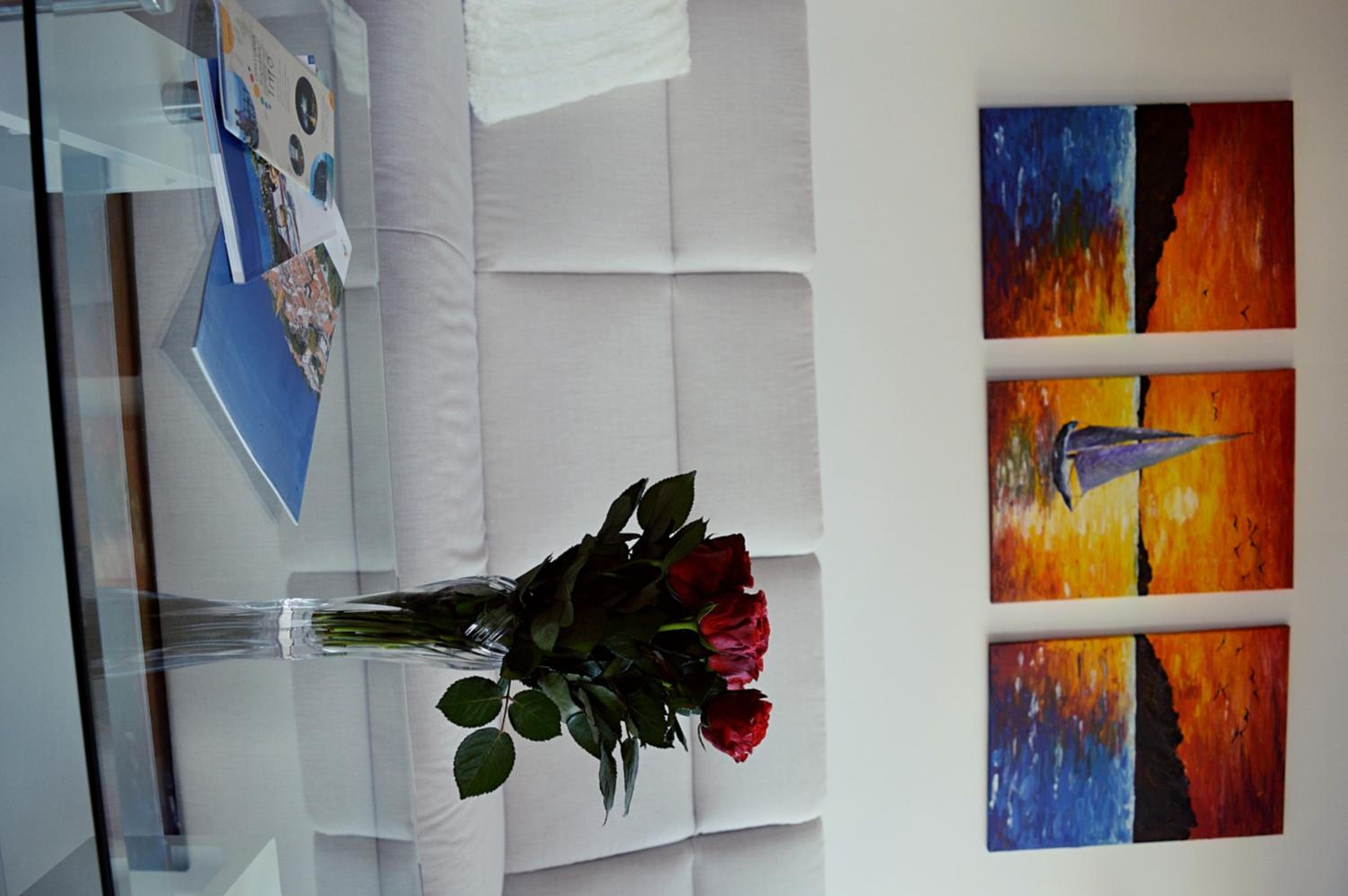 Apartment photo 3