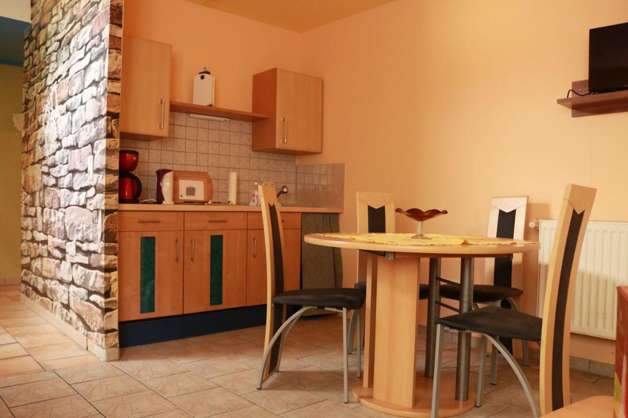 Apartment photo 3