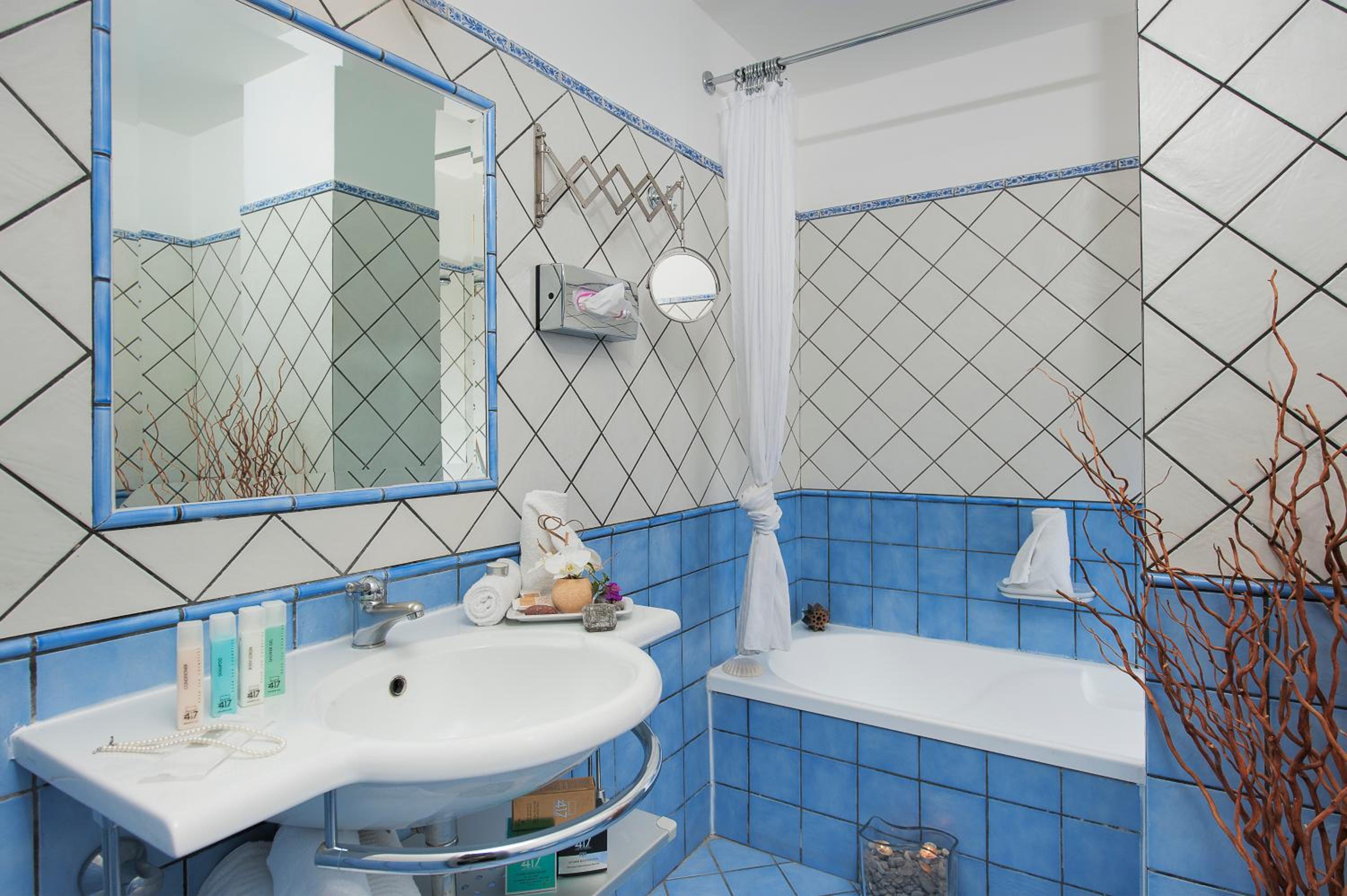 Executive Double Room - Photo 26
