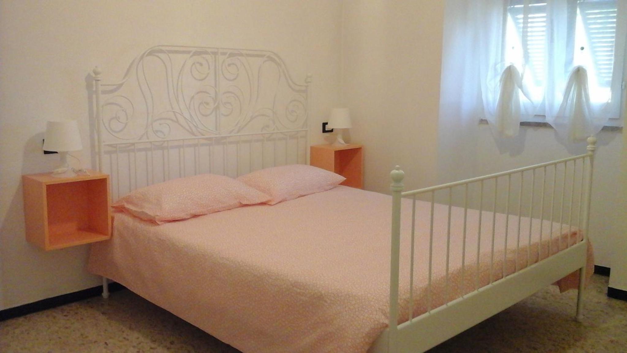 Deluxe Double Room (2 Adults + 1 Child)