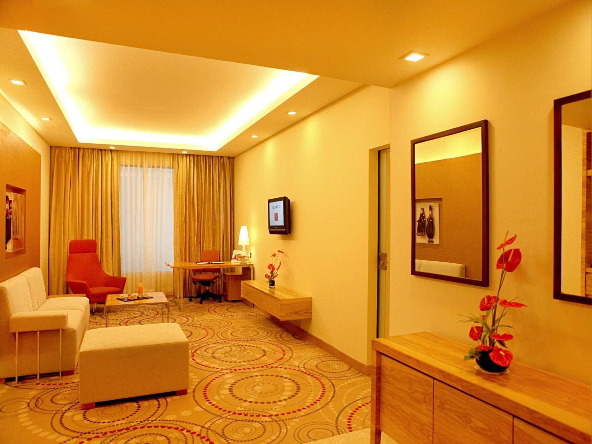 Executive Suite Inclusive of Breakfast and Dinner, and Happy Hours at Club Lounge from 1830 hrs to 2030 hrs and 20% off on food & soft beverages photo 3