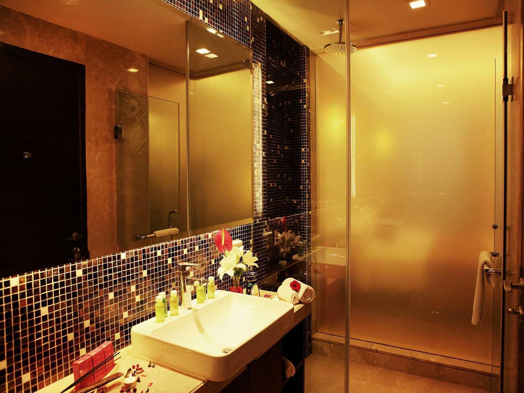 Club Double or Twin Room with Breakfast and Dinner, 20% off on food & soft beverages  - Photo 8