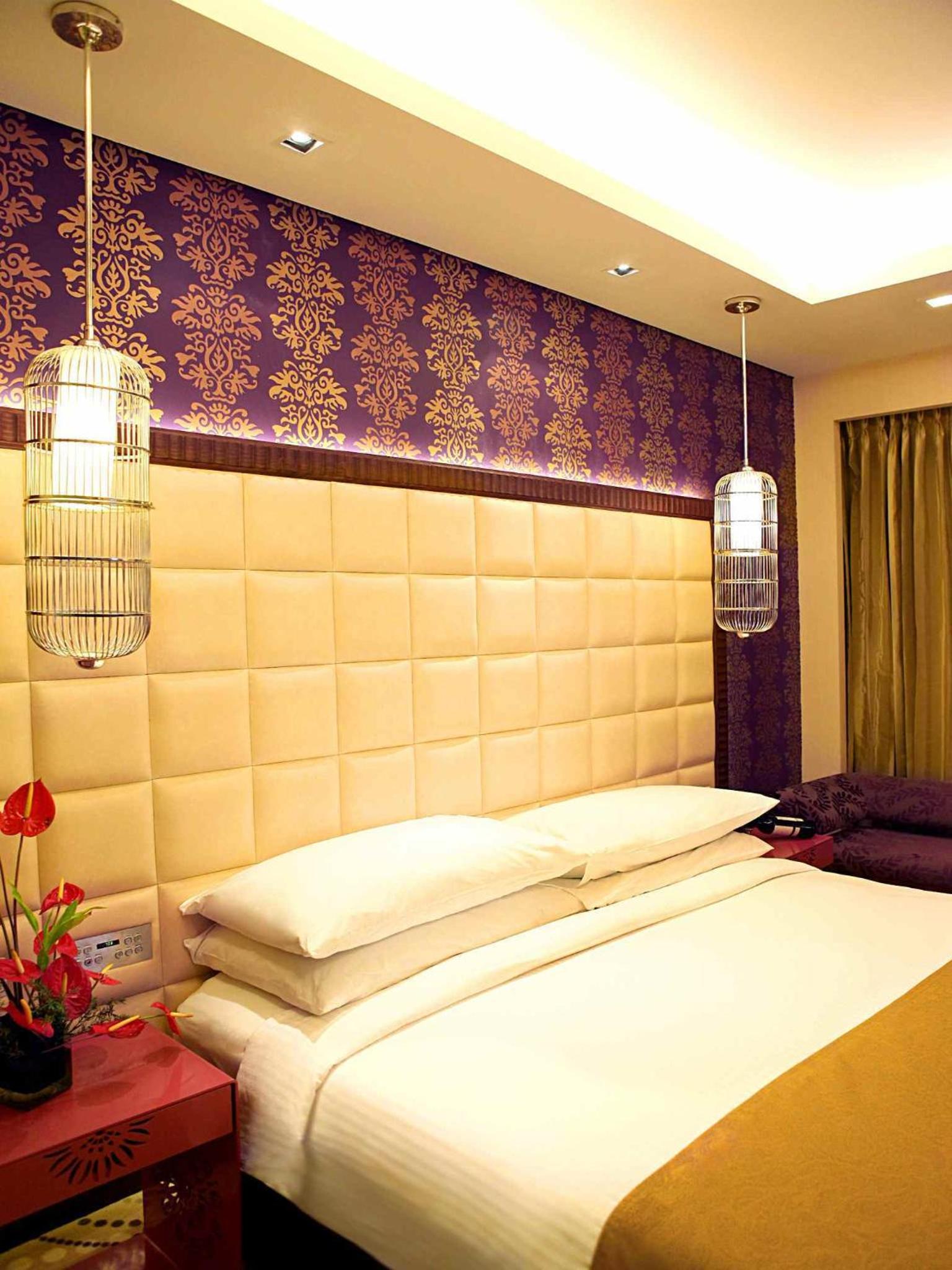Club Double or Twin Room with Breakfast and Dinner, 20% off on food & soft beverages  - Photo 3