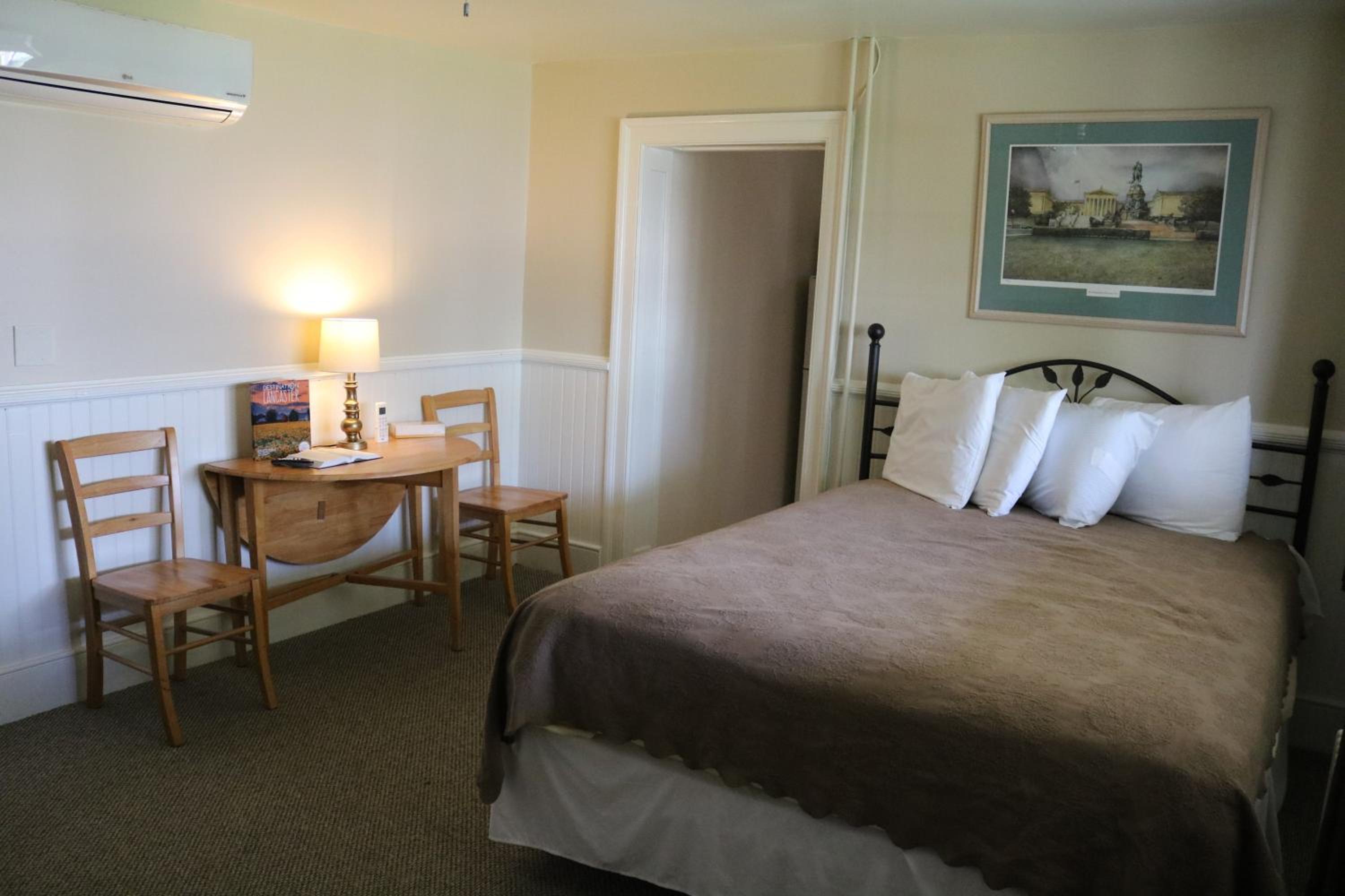 Farmhouse Efficiency Suite - Rear