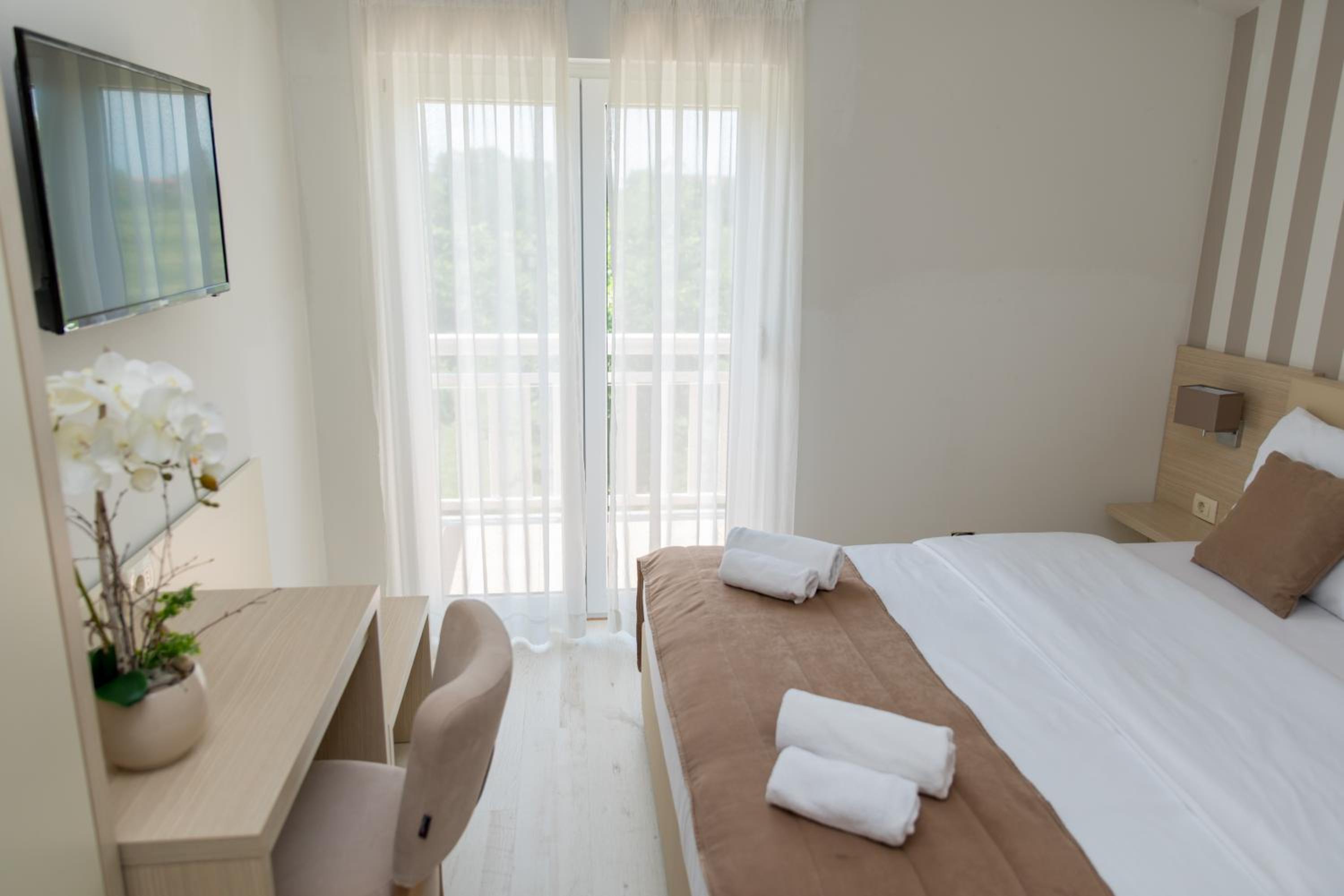 Standard Double or Twin Room with Balcony photo 1
