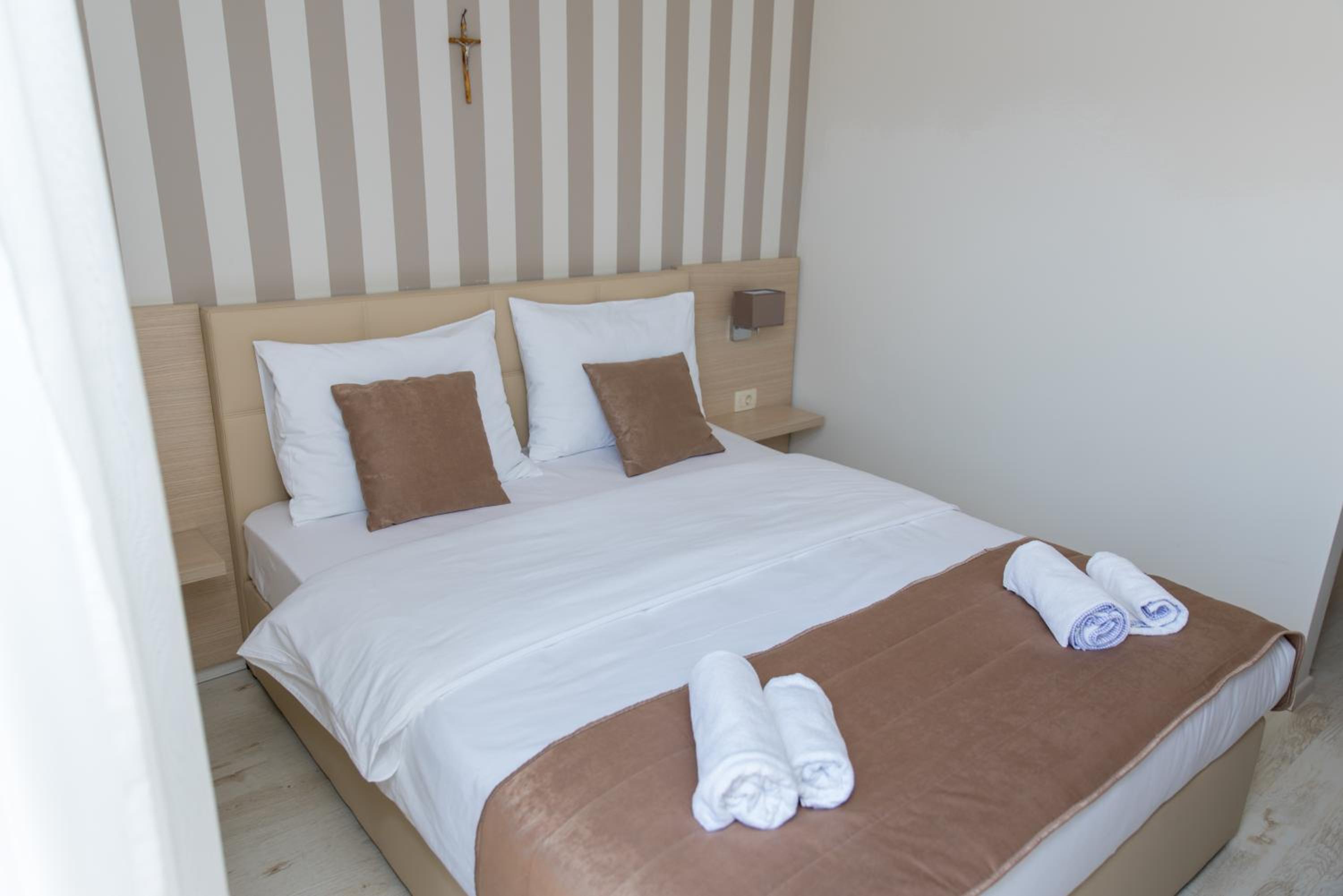 Standard Double or Twin Room with Balcony photo 3