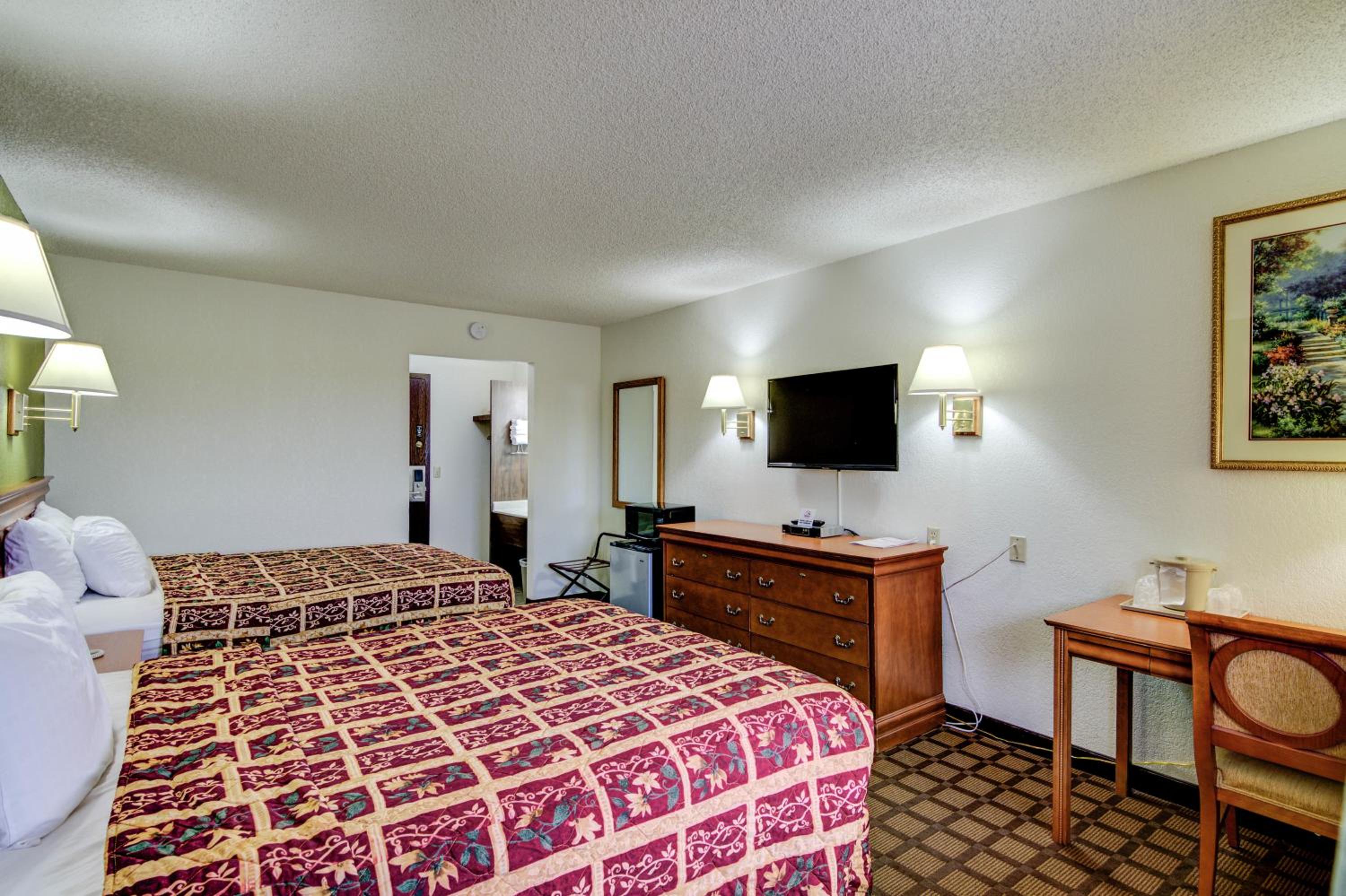 Double Room with Two Double Beds - Non-Smoking