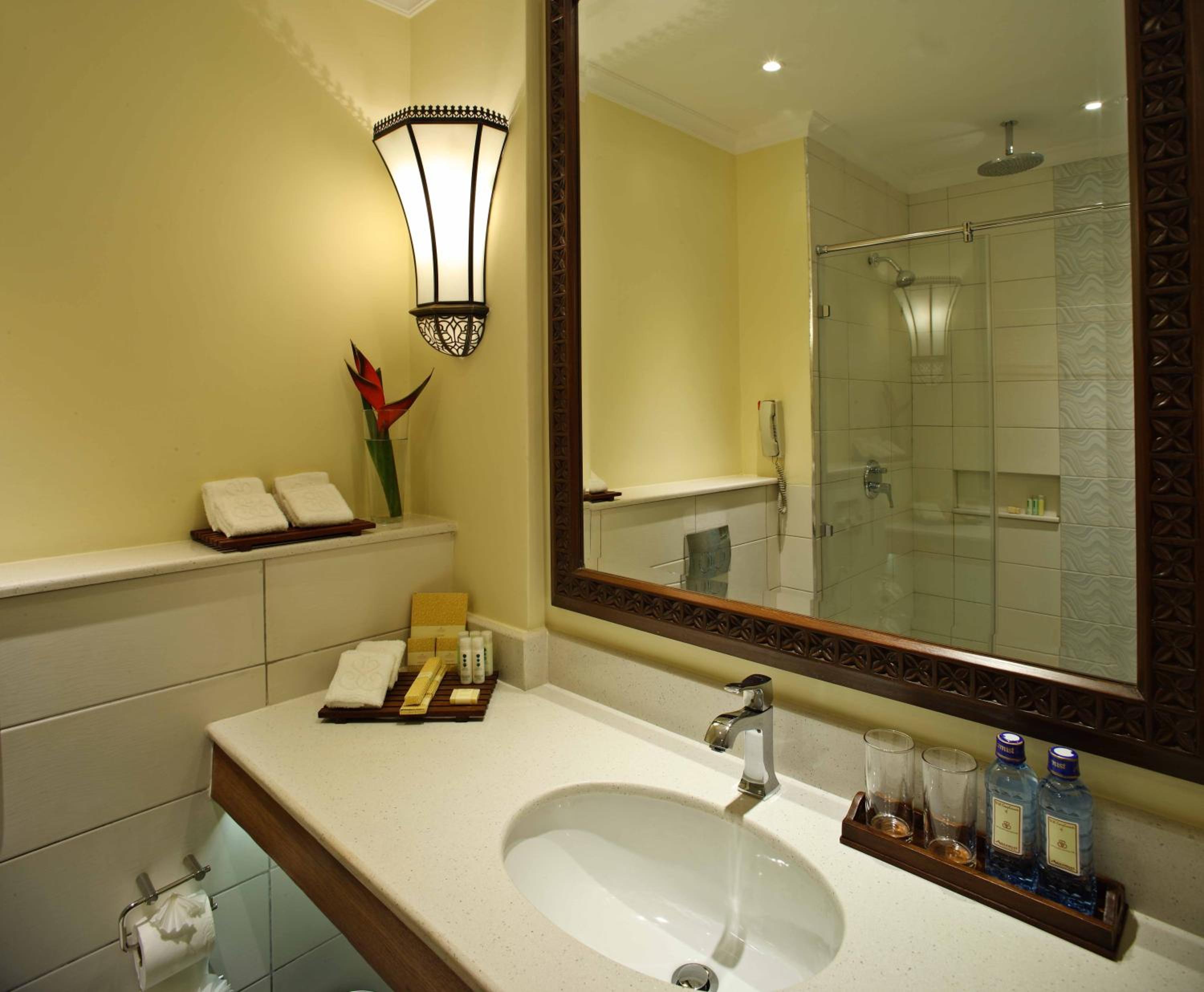 Sea Facing Queen Room - Photo 4