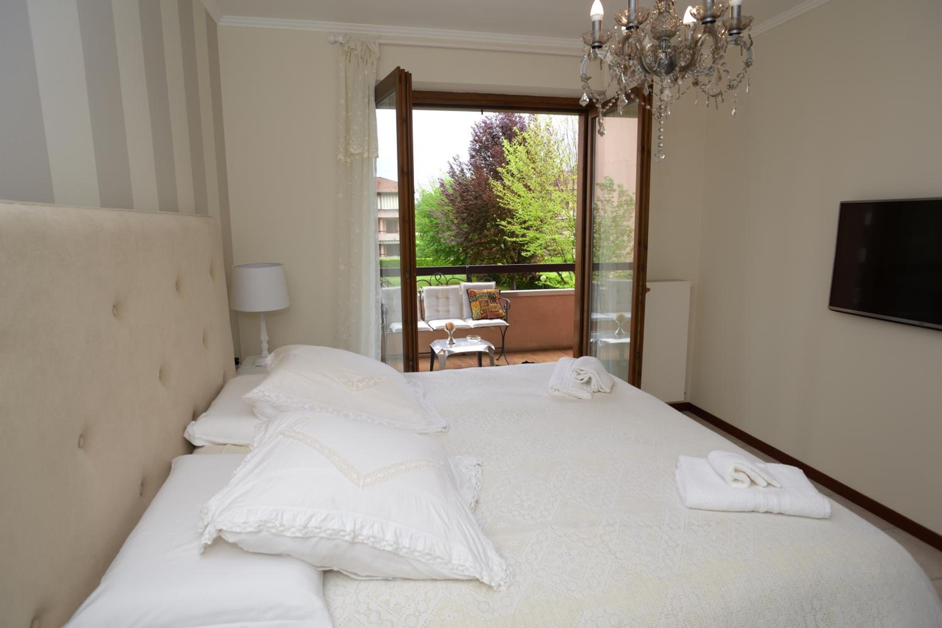 Apartment with Terrace - Photo 66