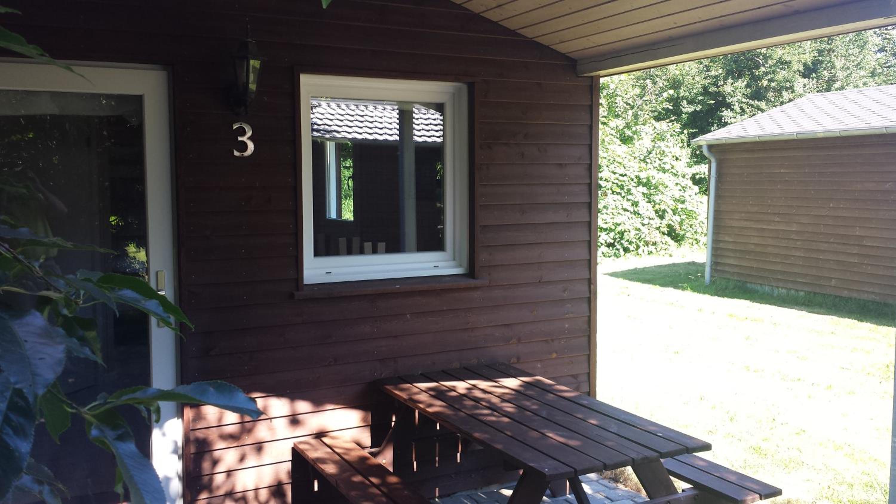 Big Cottage with shared Toilet and Bath (492 ft away) photo 2