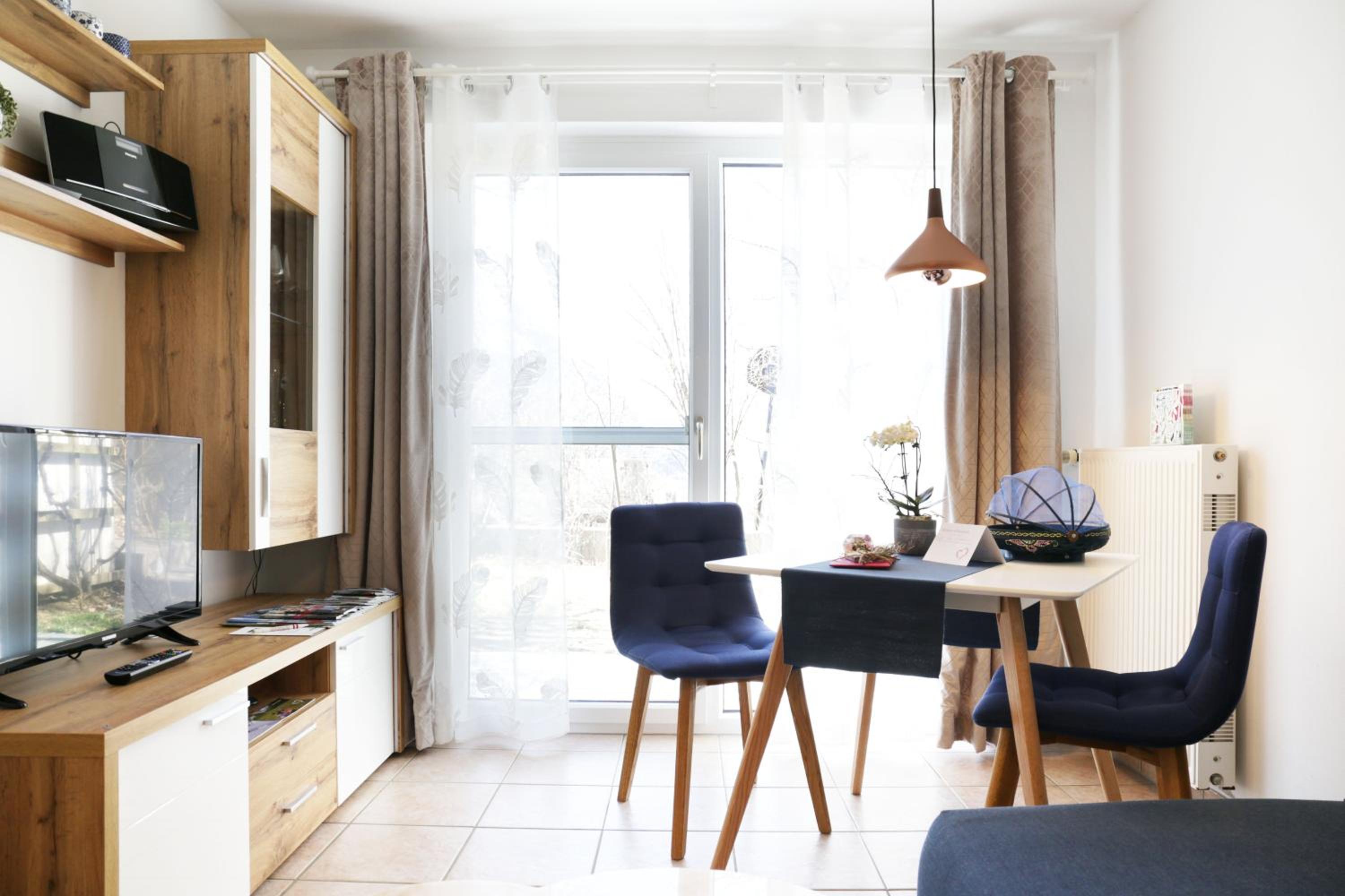 Apartment photo 2
