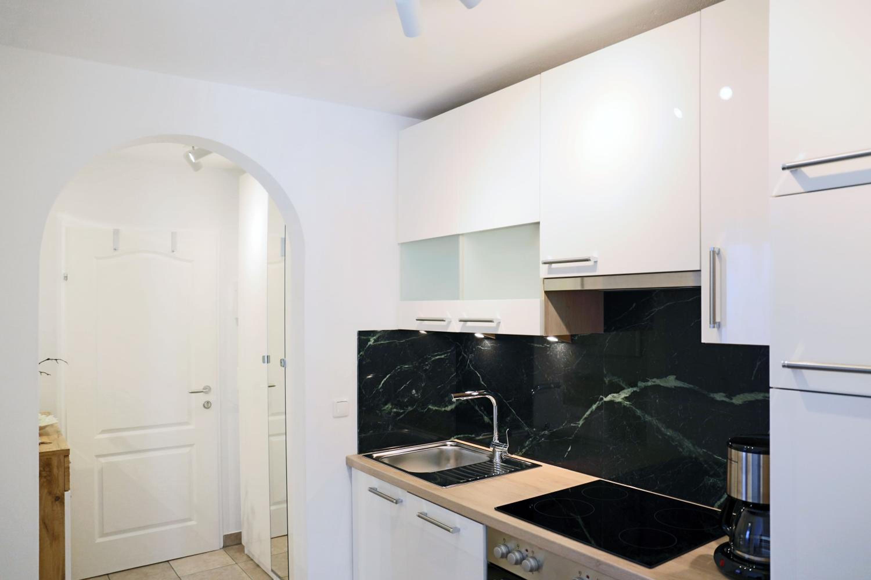 Apartment photo 2