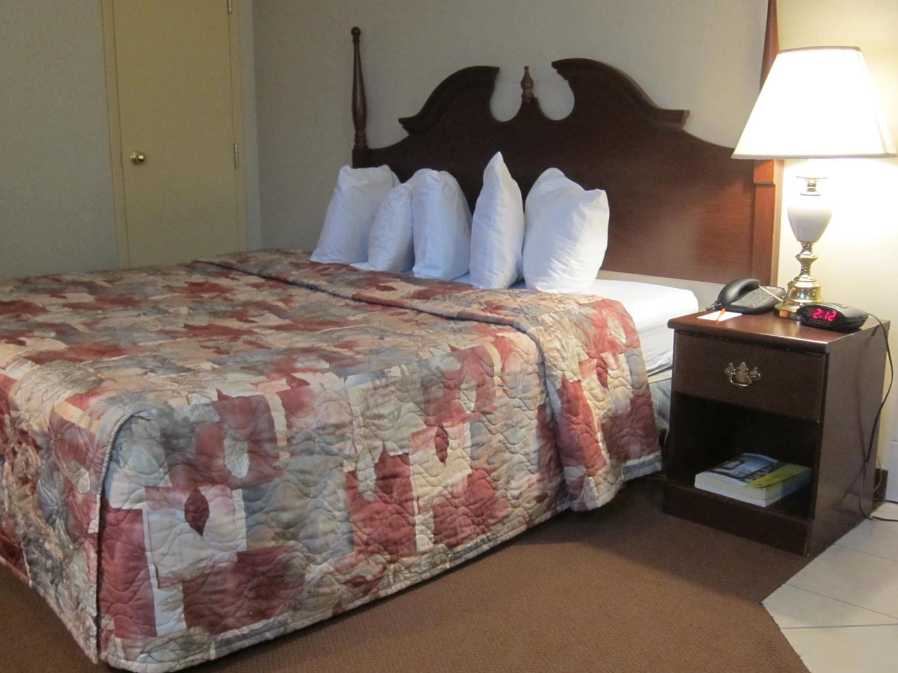 King Room - Non-Smoking