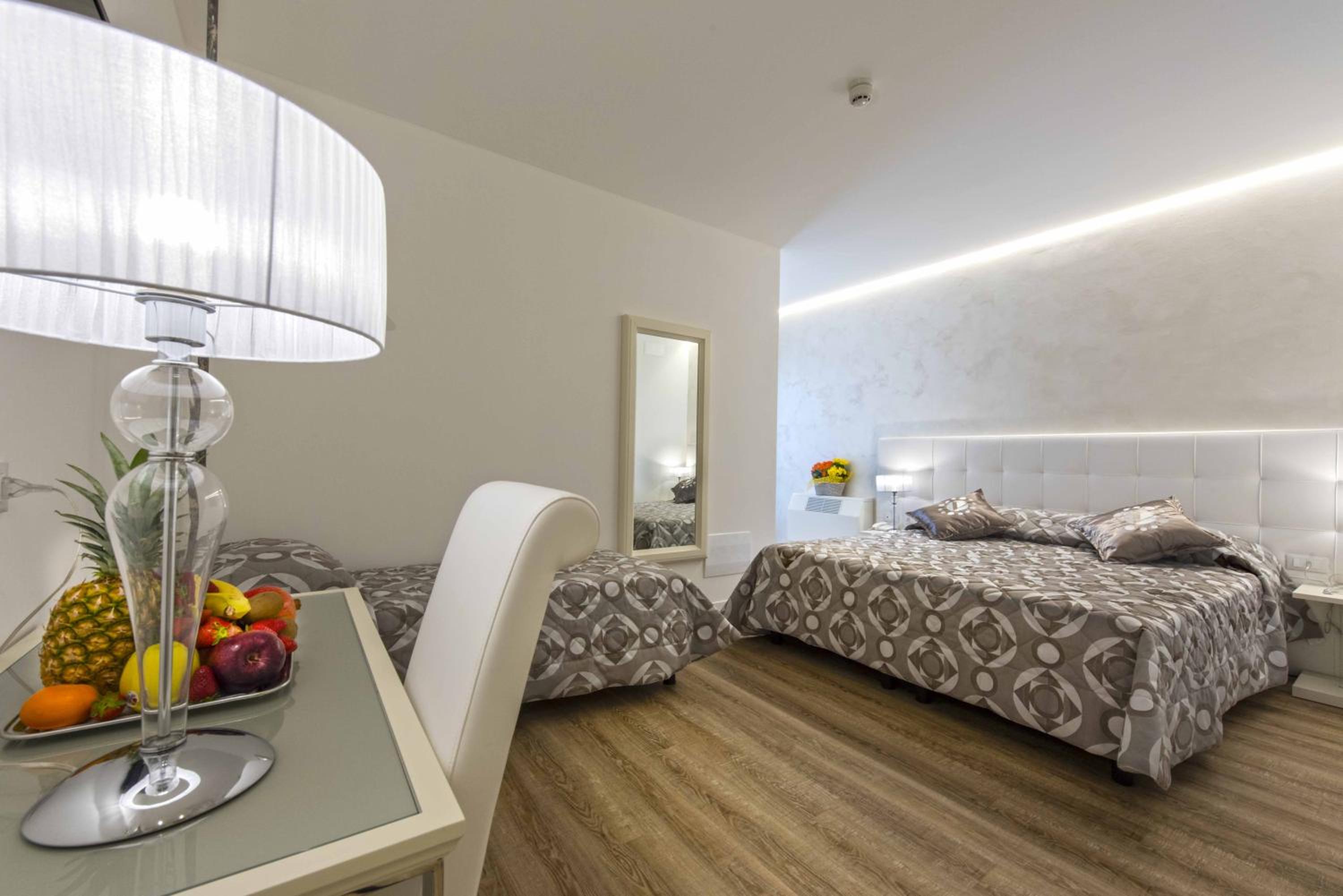 Superior Triple Room - Photo 1