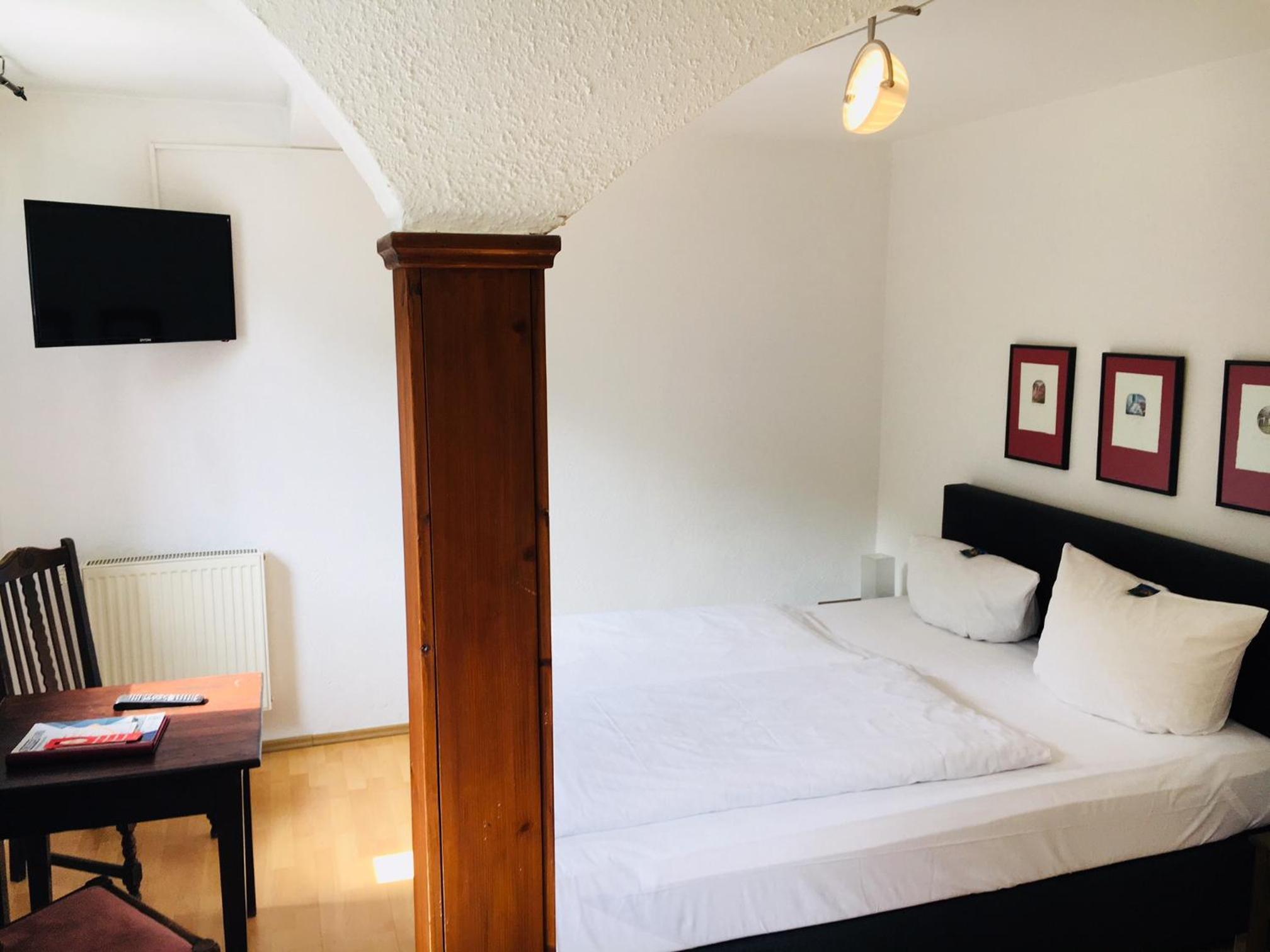 Double Room - Photo 1