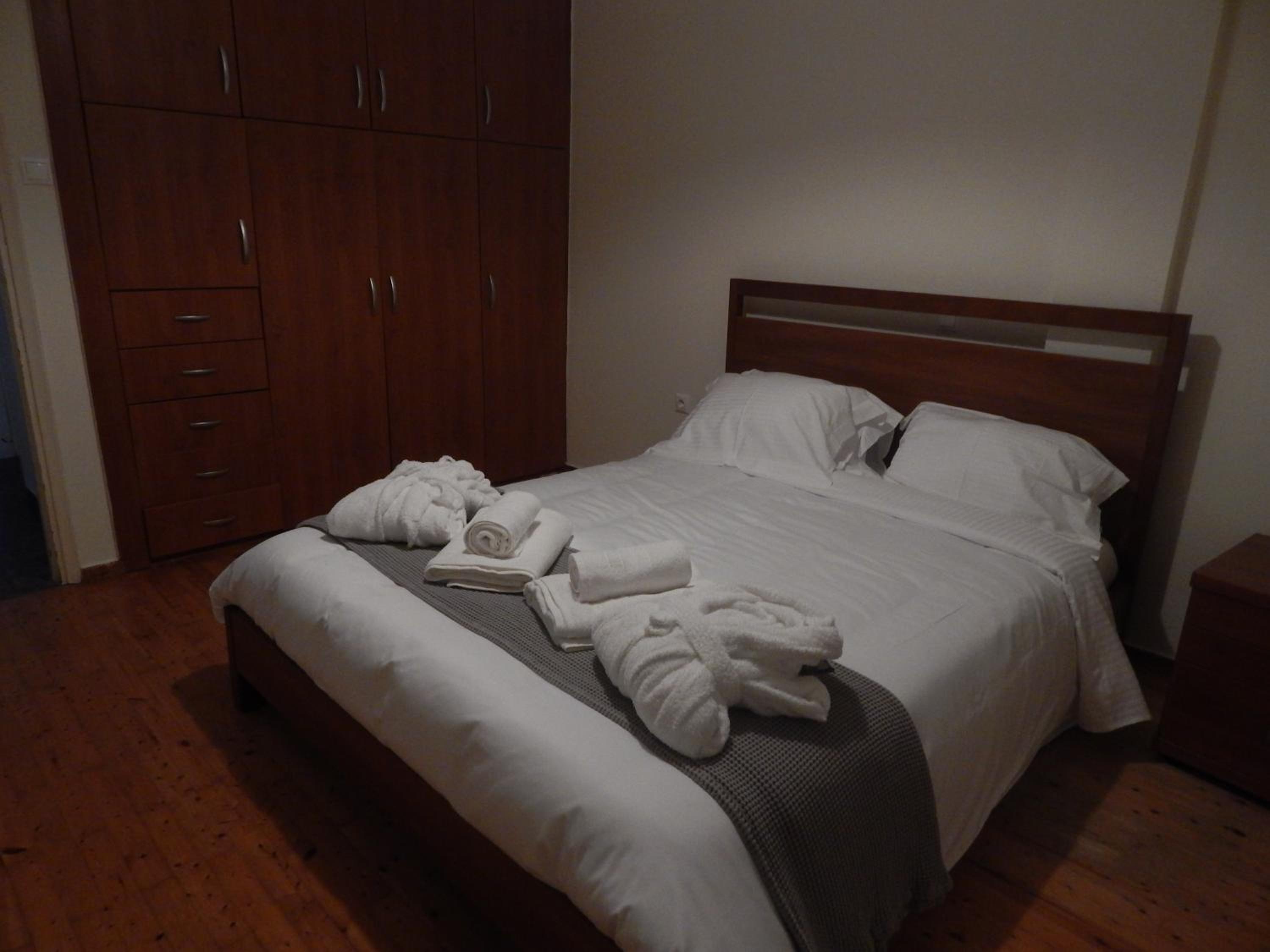 Three-Bedroom Apartment photo 1