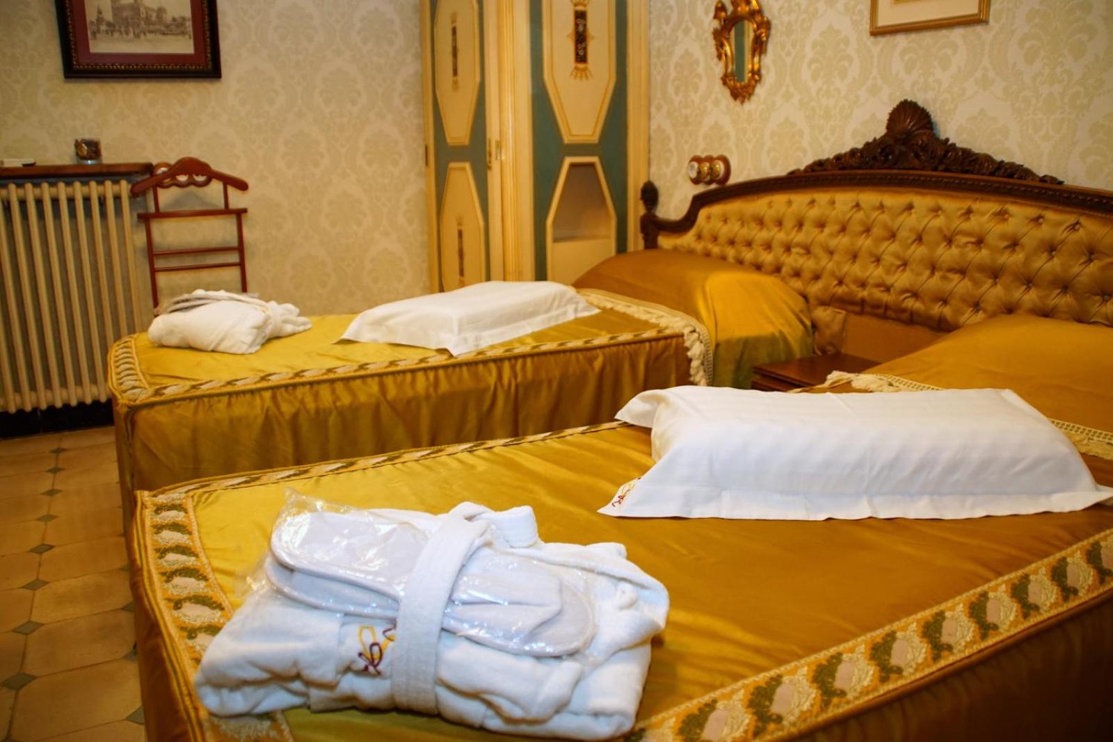 Luxury Twin Room